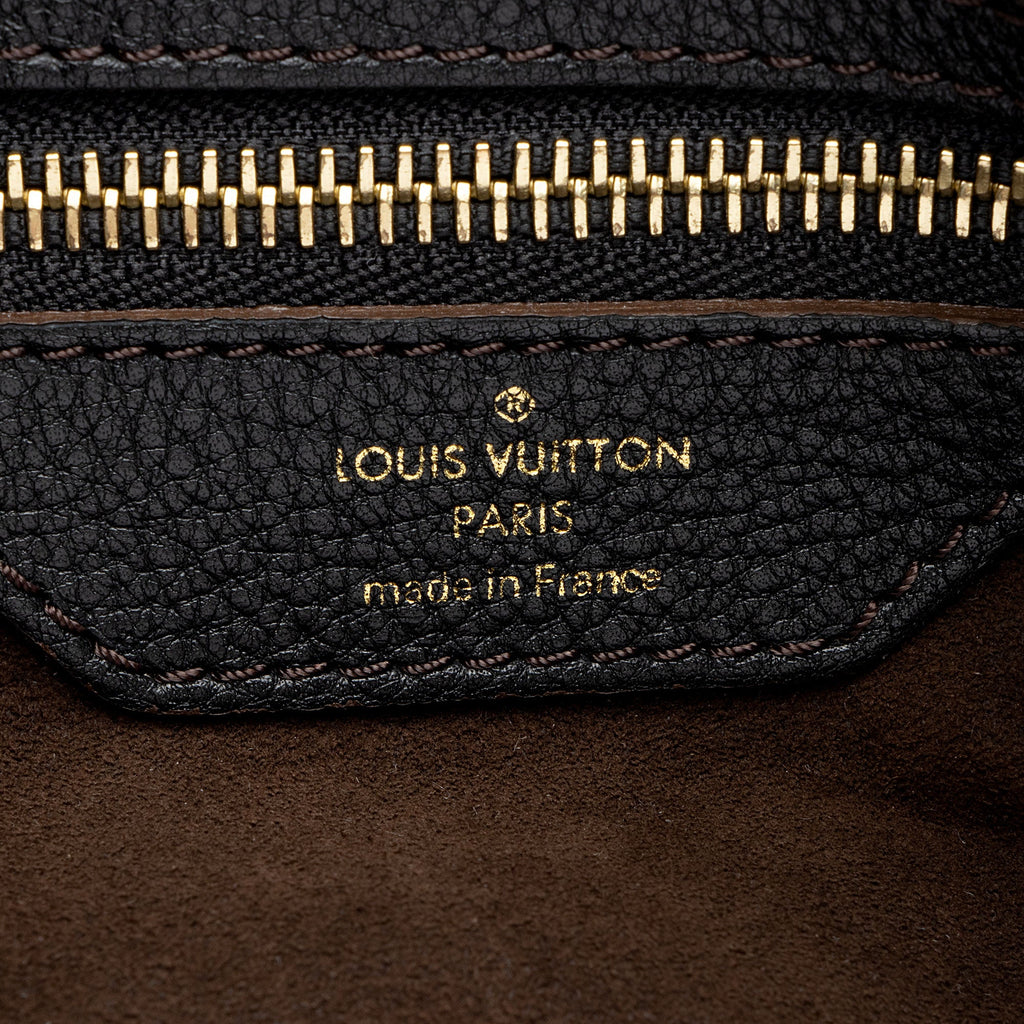 Louis Vuitton Mahina Leather L Hobo