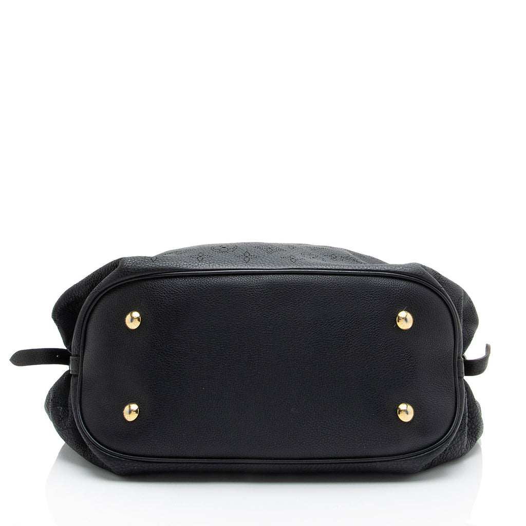 Louis Vuitton Mahina Leather L Hobo