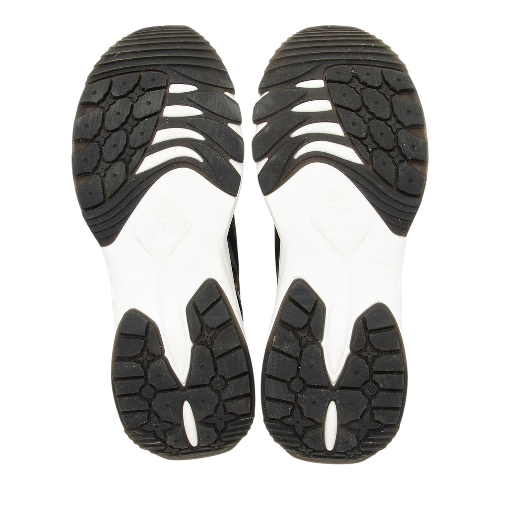 Louis Vuitton Mesh Run 55 Sneakers - Size 8 / 38
