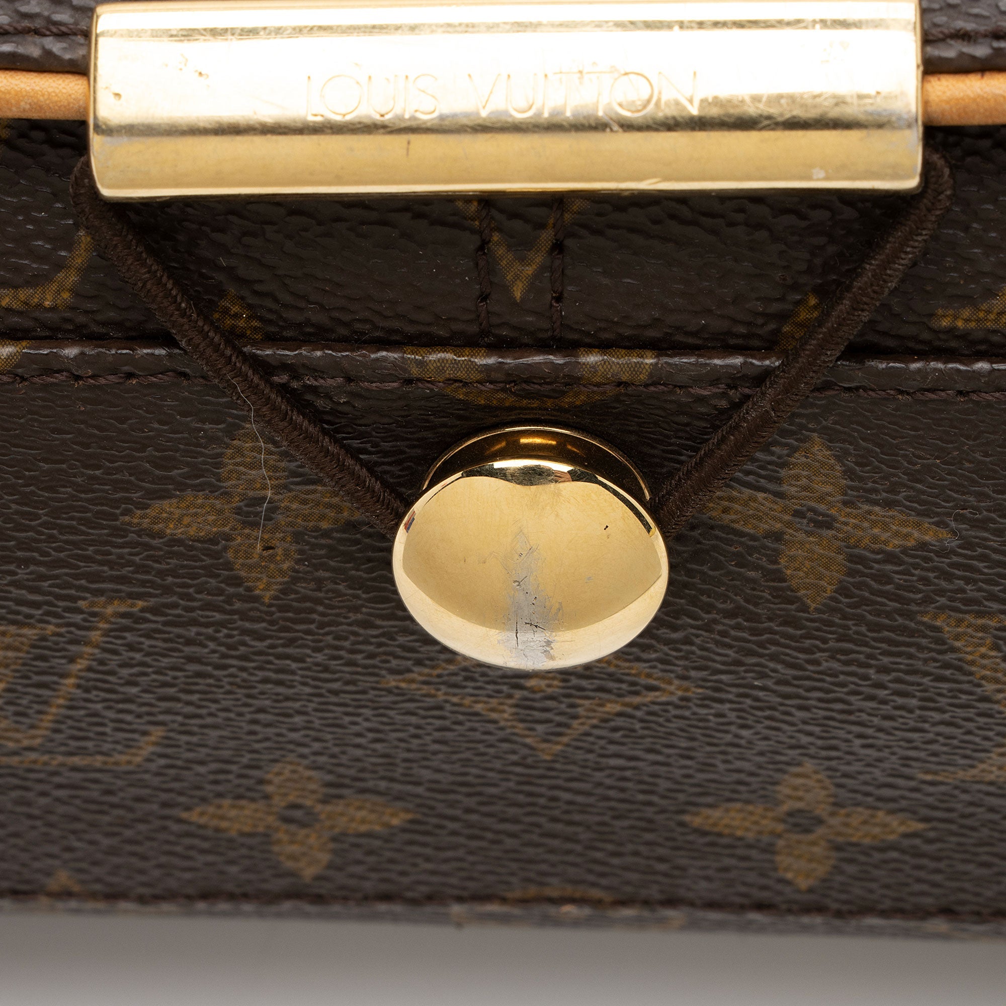 Louis Vuitton Monogram Canvas Abbesses Messenger Bag (SHF-O4XVsn)