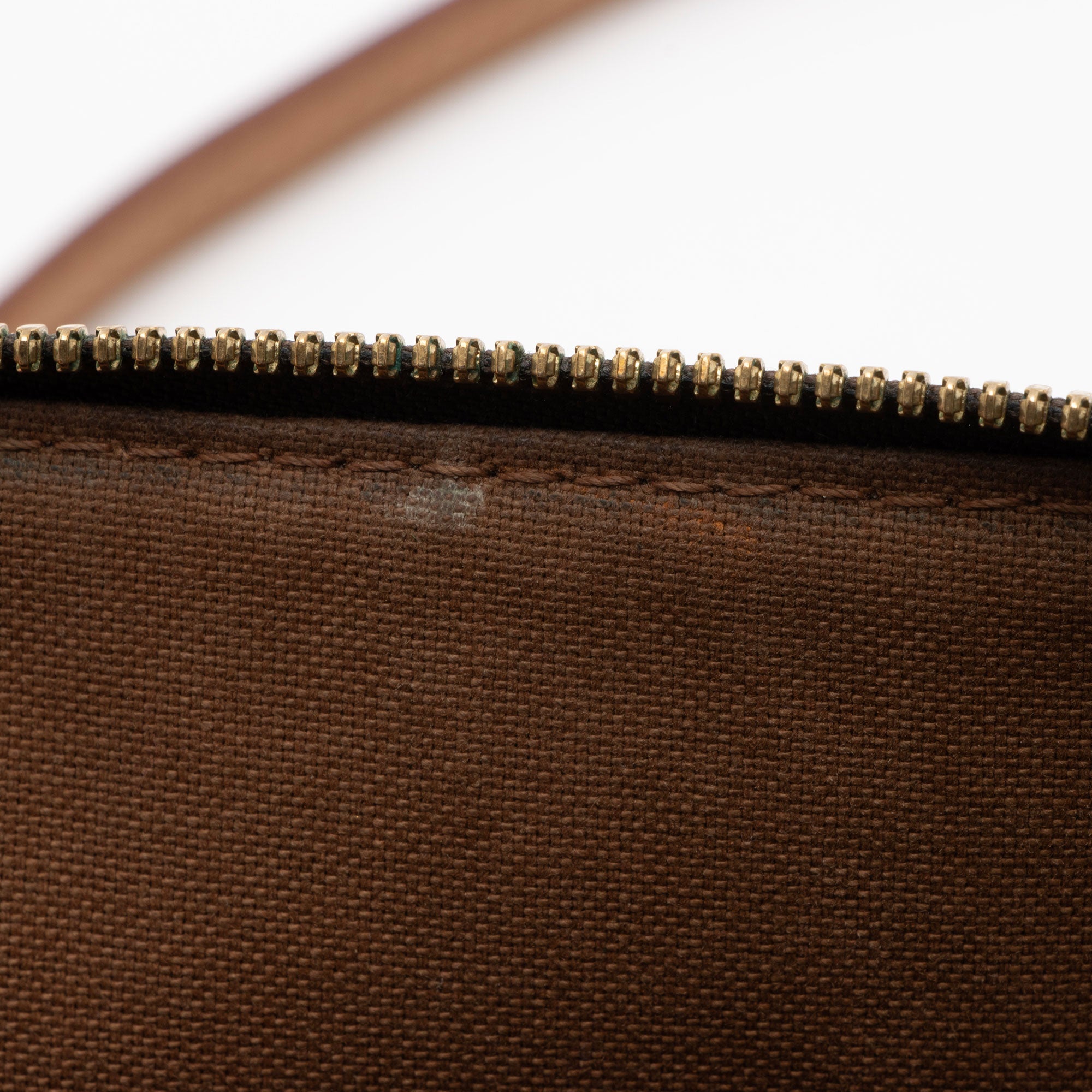 Louis Vuitton Monogram Canvas Alma BB Satchel (SHF-SYJ8FA)