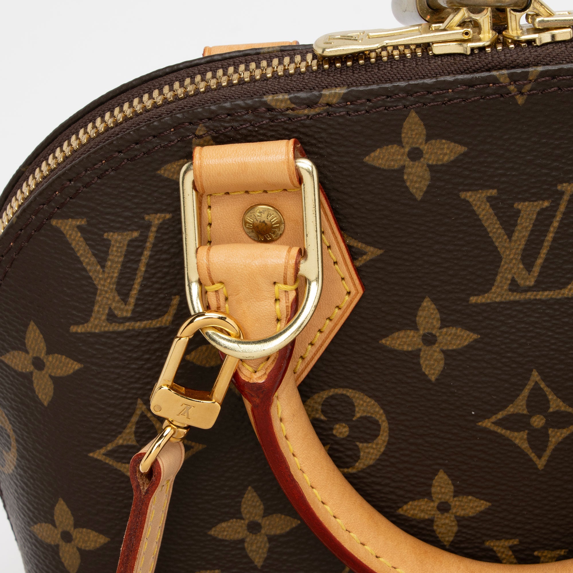 Louis Vuitton Monogram Canvas Alma BB Satchel (SHF-P0sWUP)