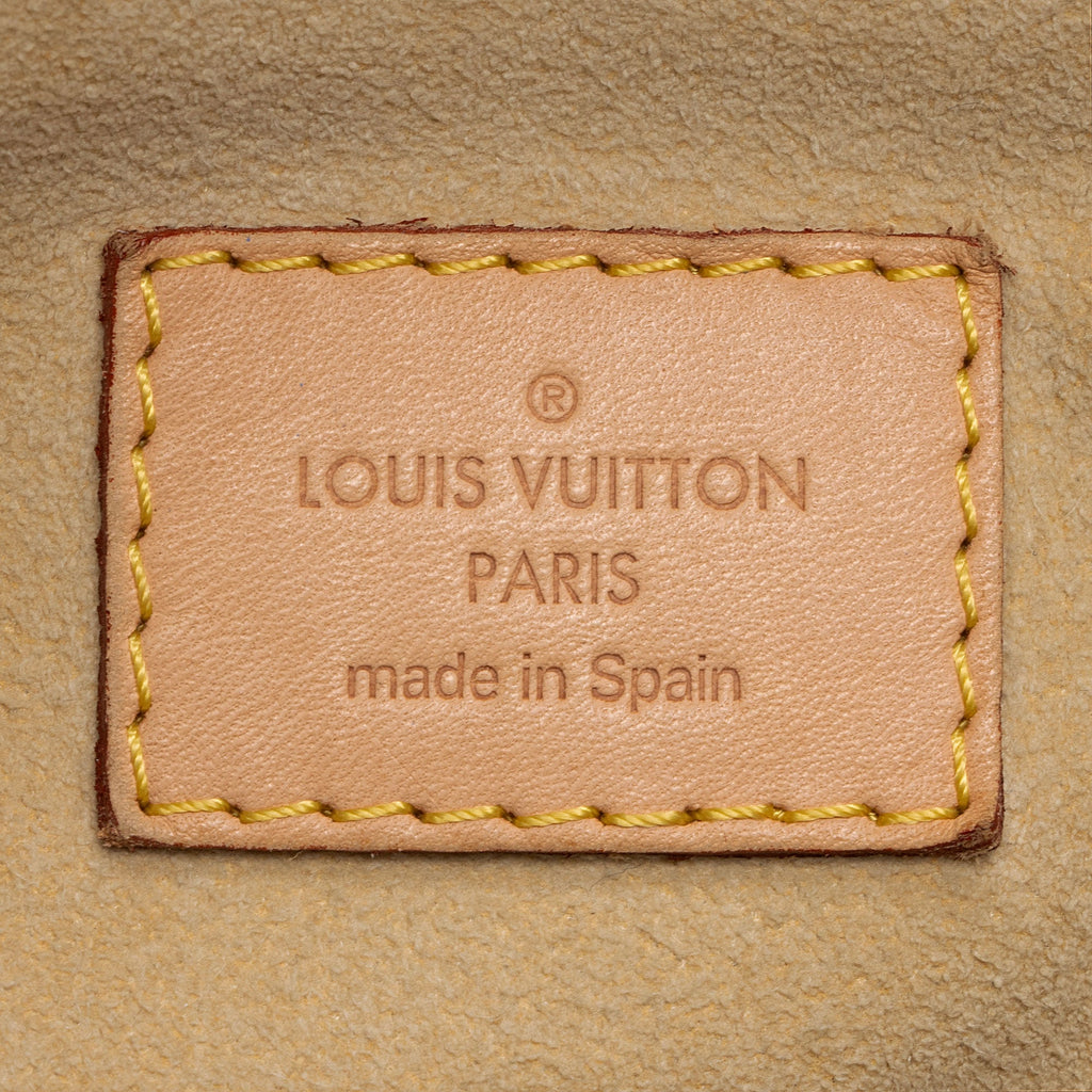 Louis Vuitton Monogram Canvas Artsy MM Shoulder Bag (SHF-pzaAol)