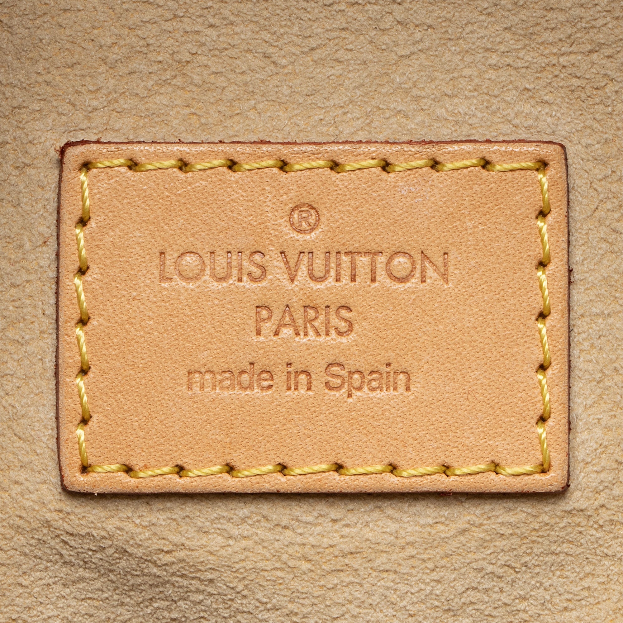 Louis Vuitton Monogram Canvas Artsy MM Shoulder Bag