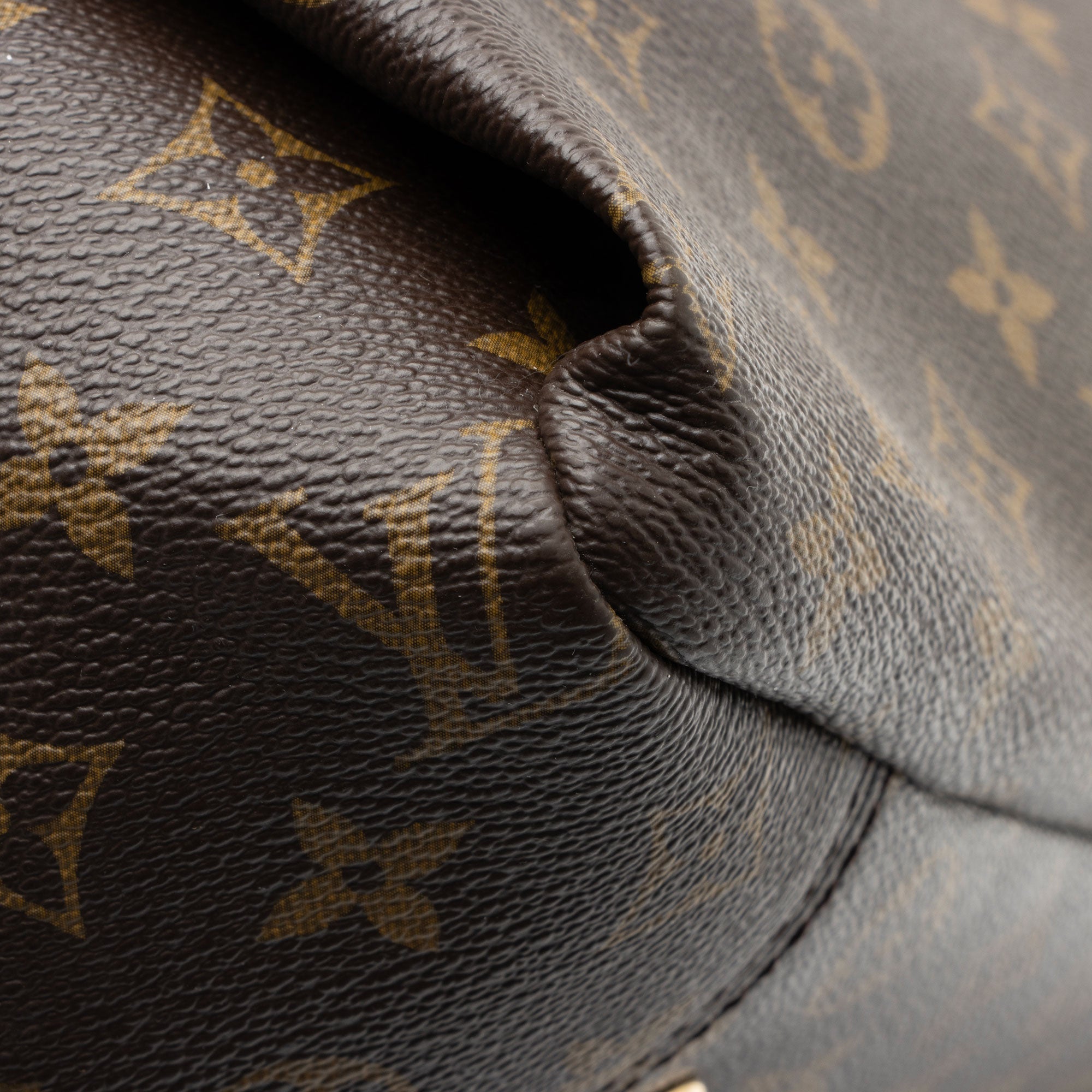 Louis Vuitton Monogram Canvas Artsy MM Shoulder Bag