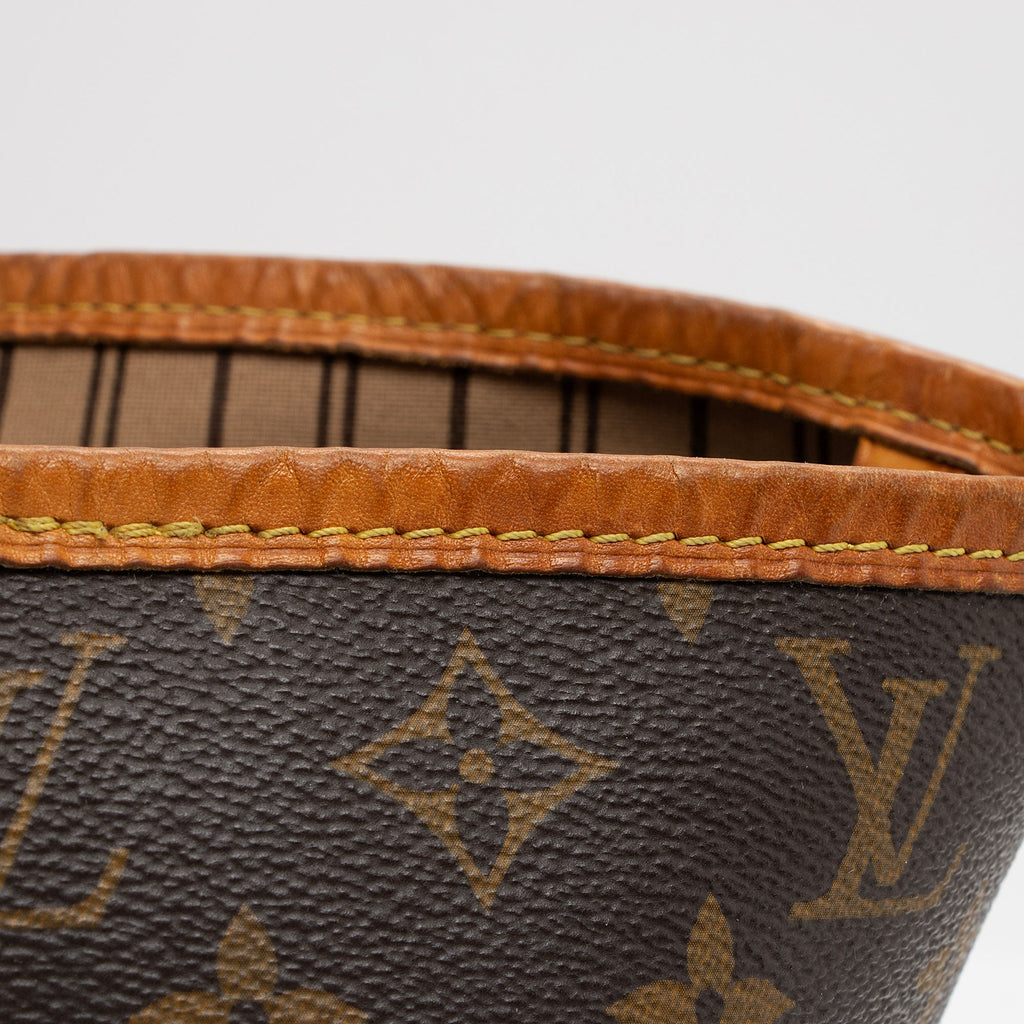 Louis Vuitton Monogram Canvas Delightful MM Shoulder Bag (SHF-L7TBtP)