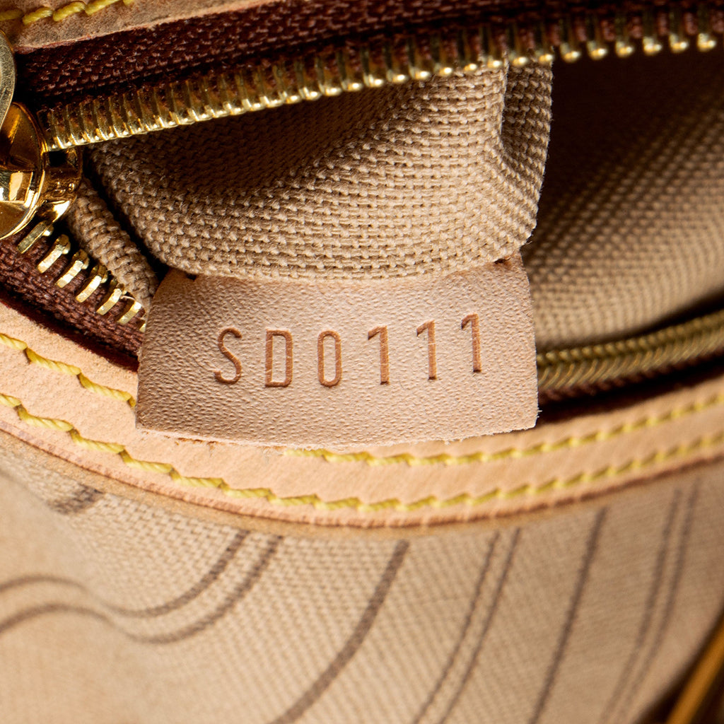 Louis Vuitton Monogram Canvas Delightful MM Shoulder Bag