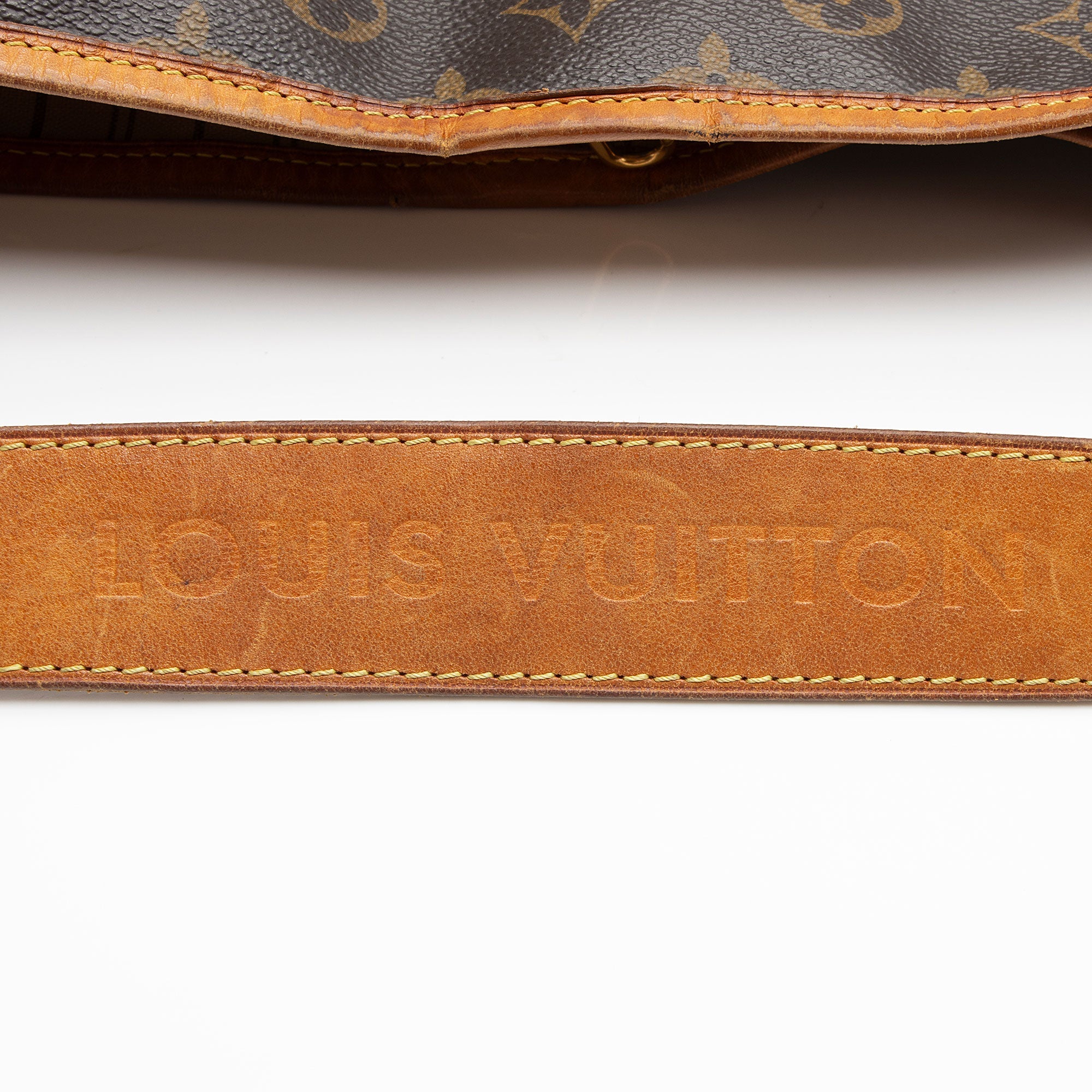 Louis Vuitton Monogram Canvas Delightful PM Shoulder Bag - FINAL SALE (SHF-MtWzVx)