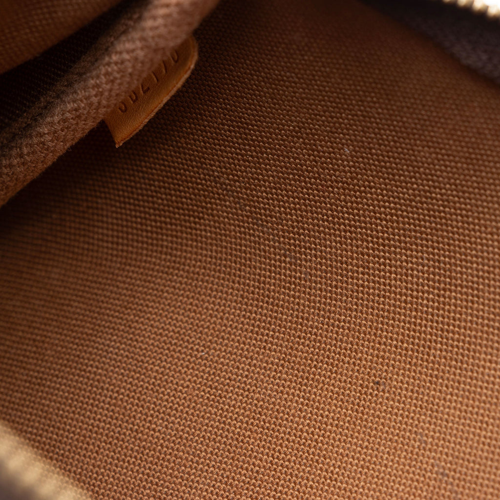 Louis Vuitton Monogram Canvas Eva Clutch (SHF-y3x30J)