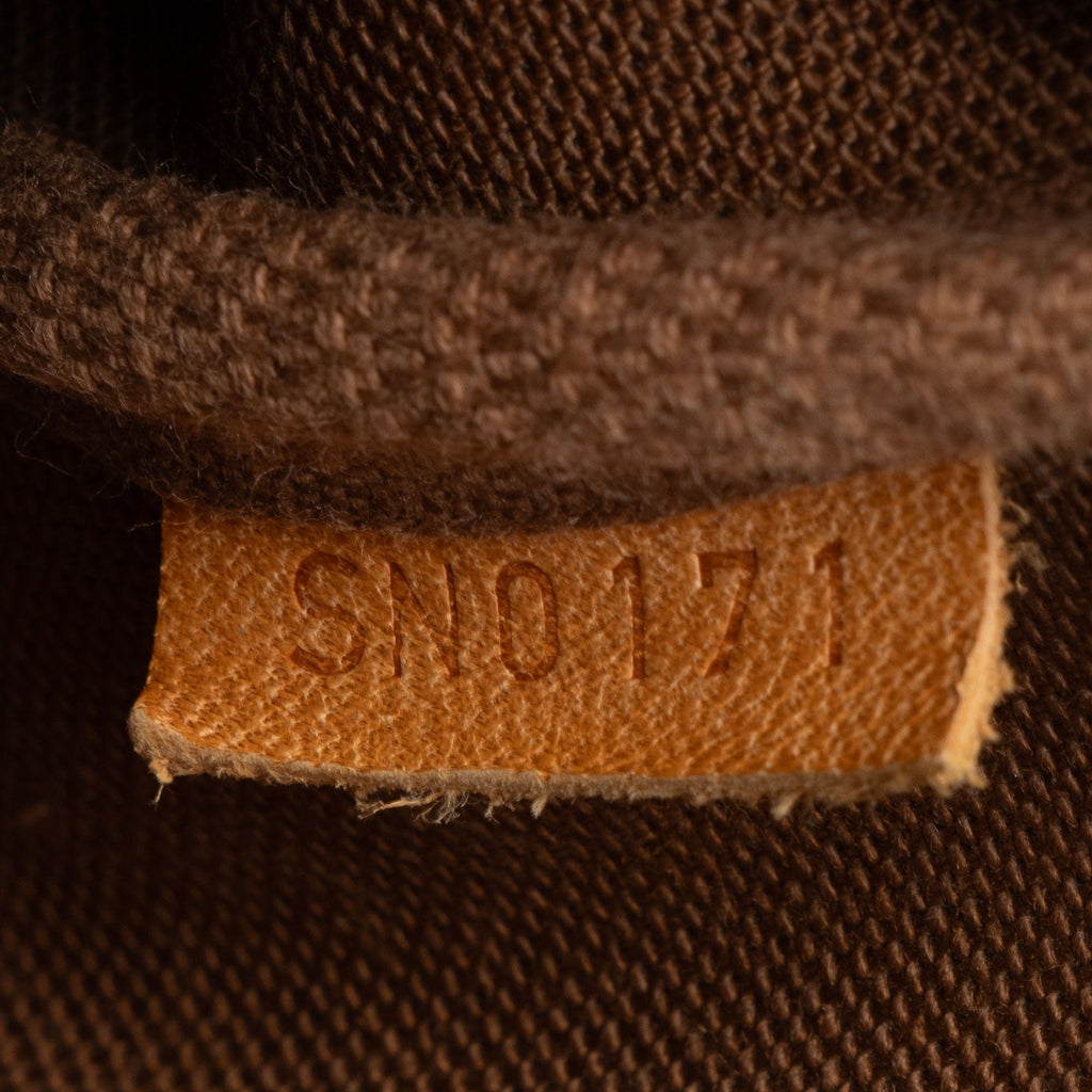 Louis Vuitton Monogram Canvas Eva Clutch