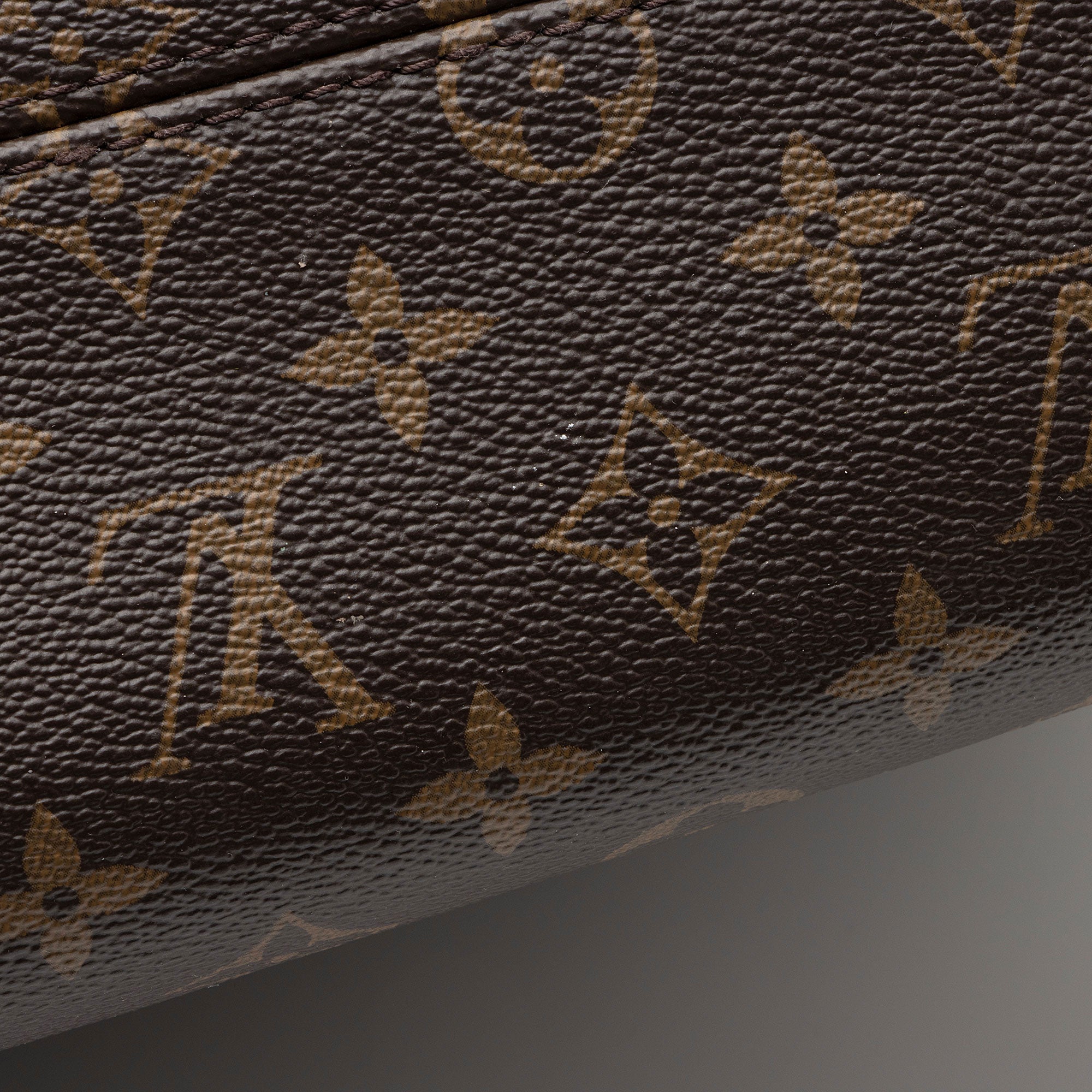 Louis Vuitton Monogram Canvas Graceful PM Hobo (SHF-VNzRqE)