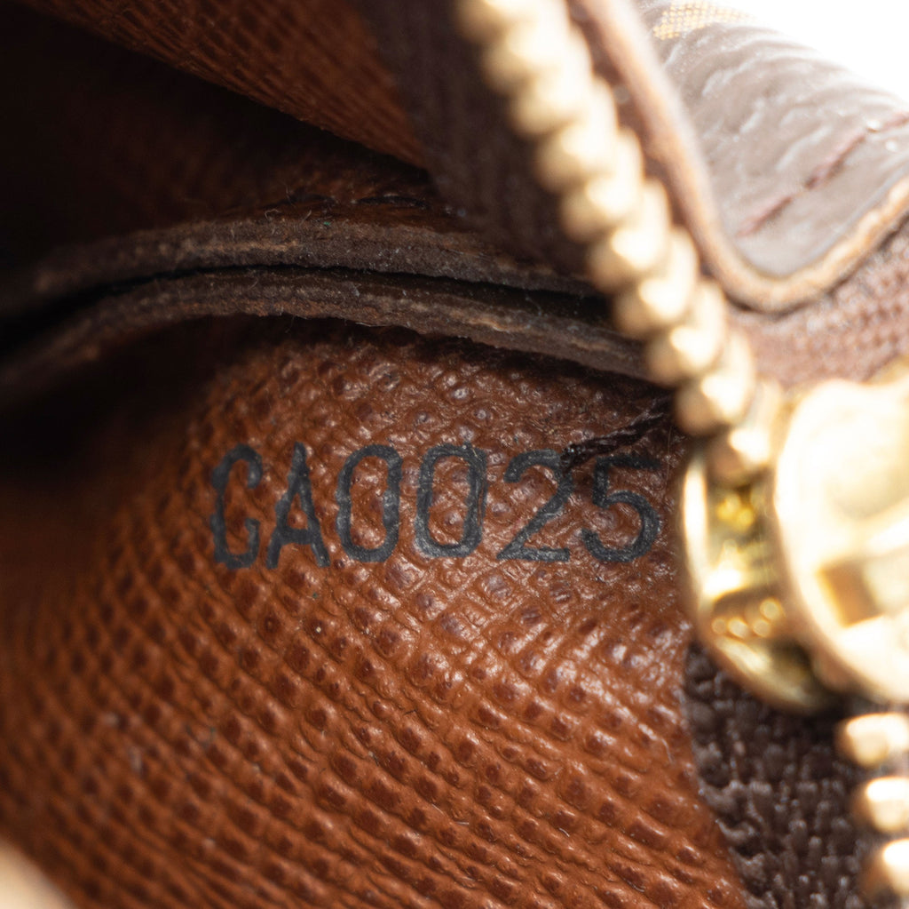 Louis Vuitton Monogram Canvas Key Pouch