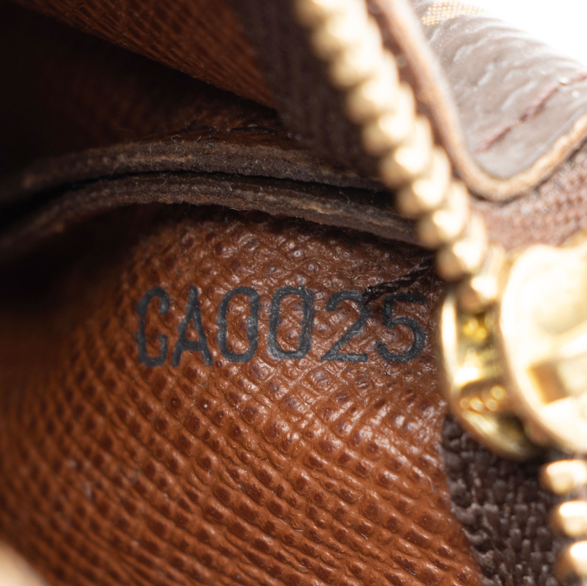 Louis Vuitton Monogram Canvas Key Pouch
