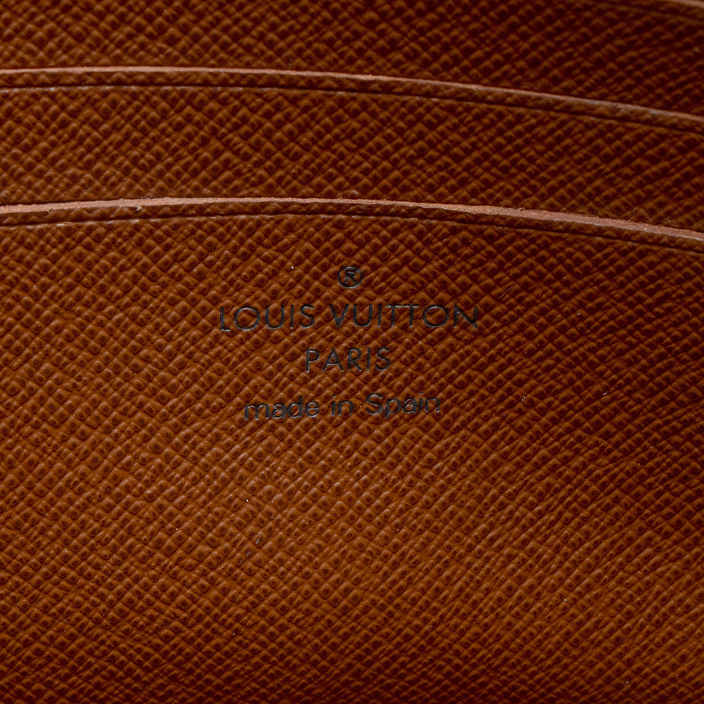 Louis Vuitton Monogram Canvas Legacy Chain Clutch