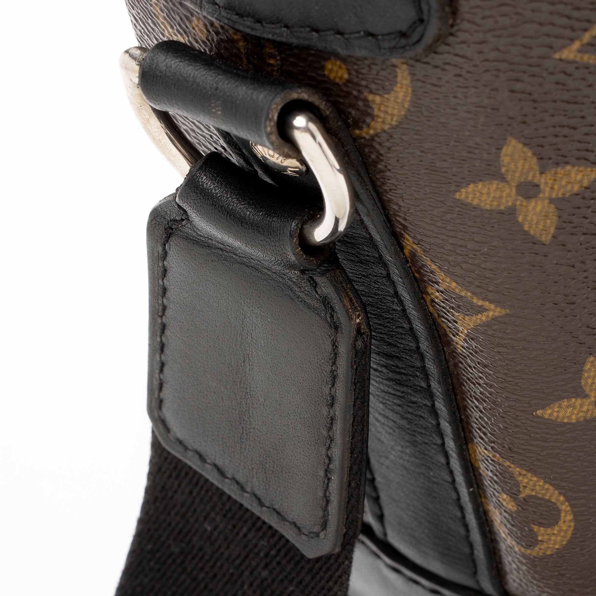 Louis Vuitton Monogram Canvas Macassar Torres Messenger