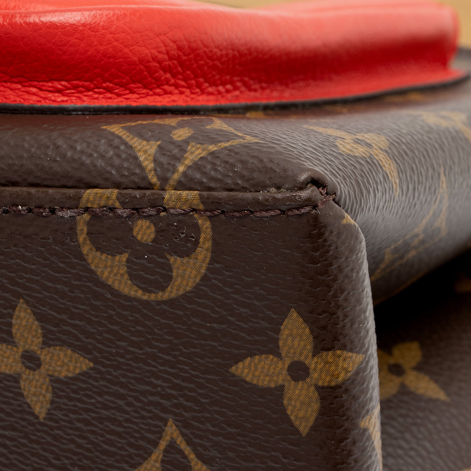 Louis Vuitton Monogram Canvas Marignan Messenger Bag (SHF-XfPyEI)