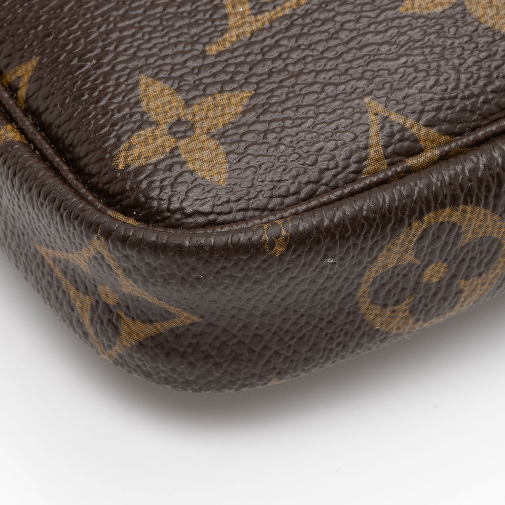 Louis Vuitton Monogram Canvas Mini Pochette Accessoires (SHF-nBtoVp)