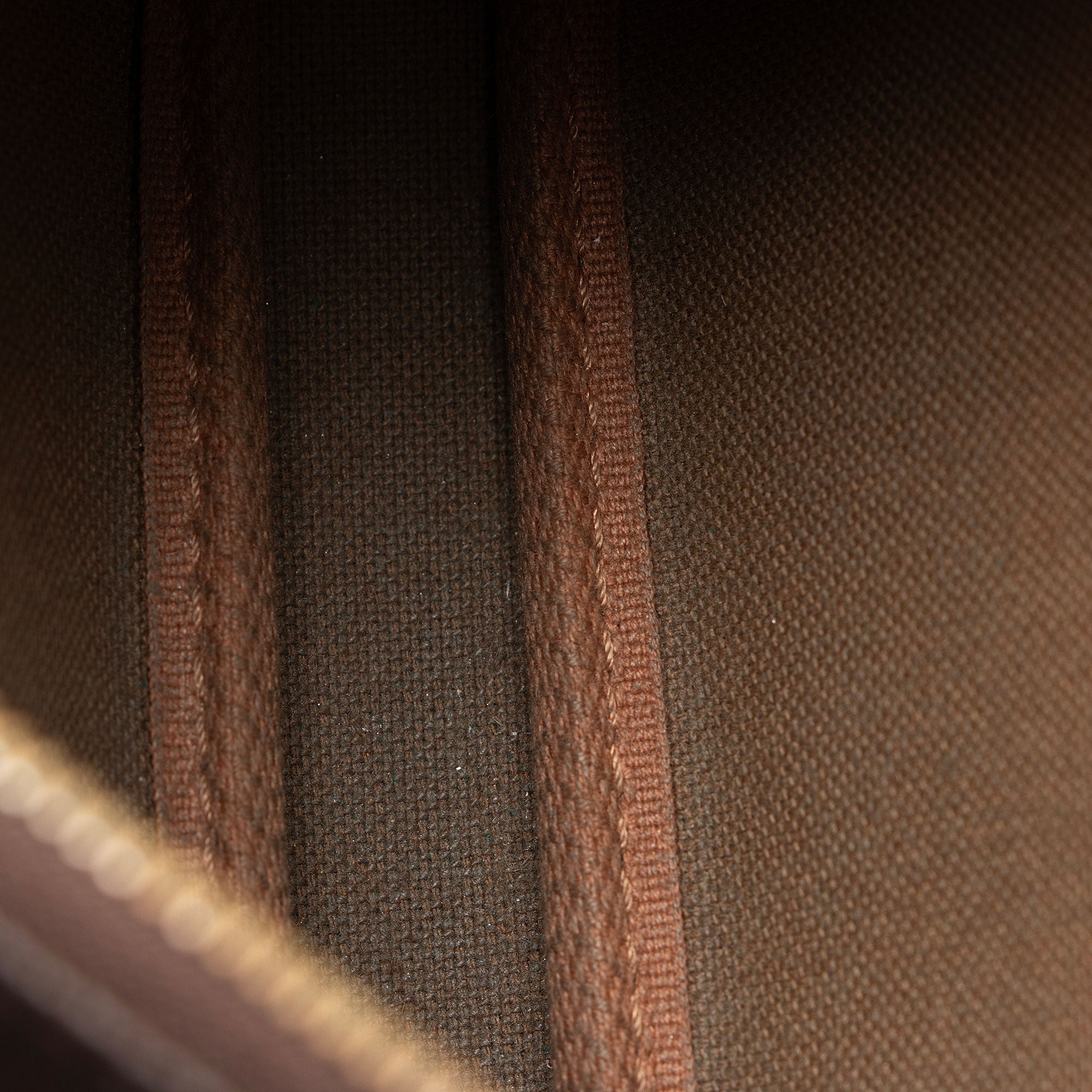 Louis Vuitton Monogram Canvas Mini Pochette Accessoires (SHF-Rn2vgt)