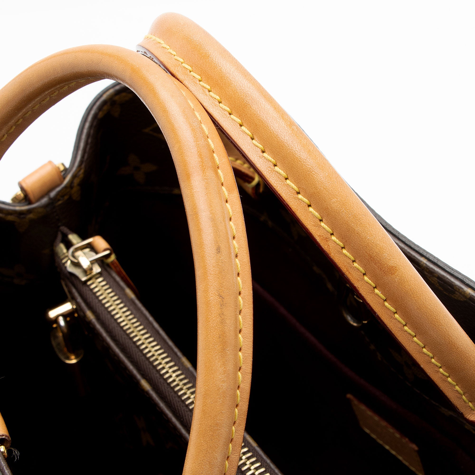 Louis Vuitton Monogram Canvas Montaigne MM Tote