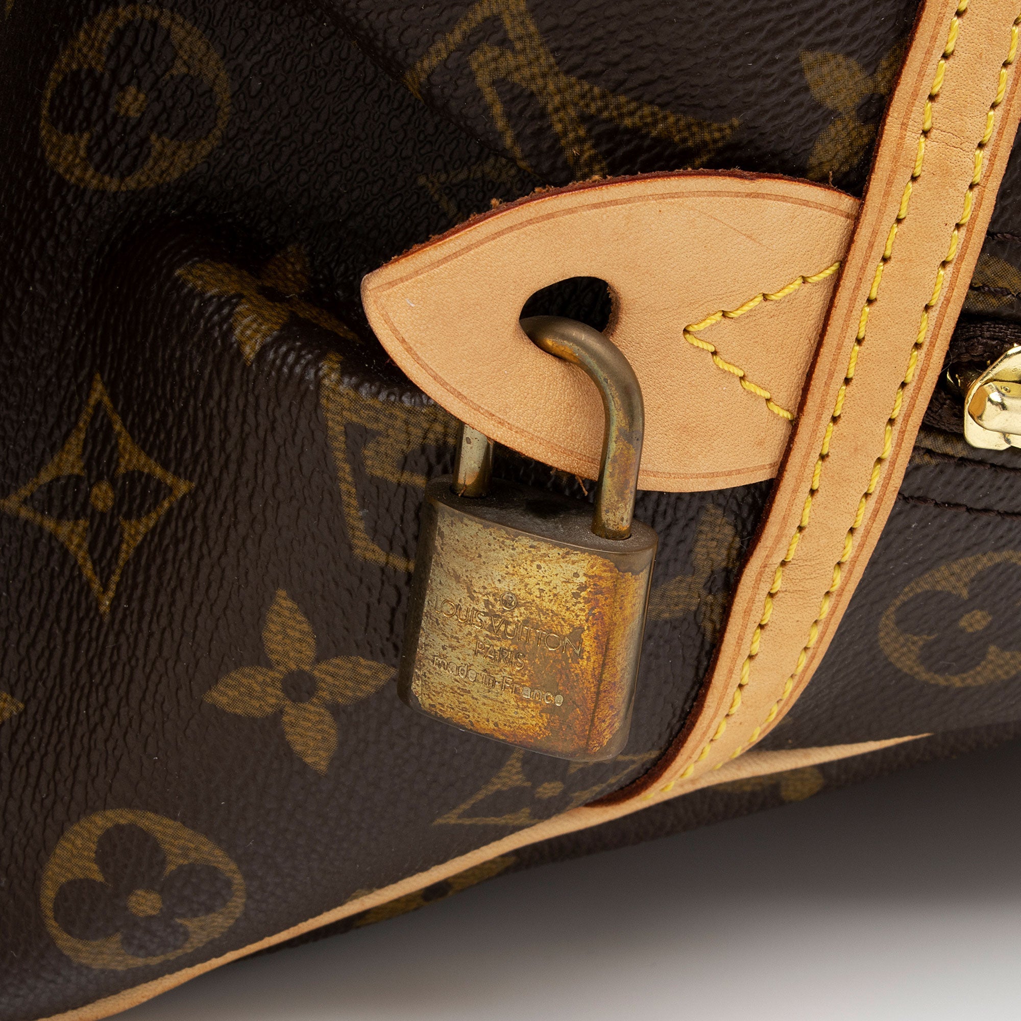Louis Vuitton Monogram Canvas Montorgueil GM Shoulder Bag (SHF-c3xCJJ)