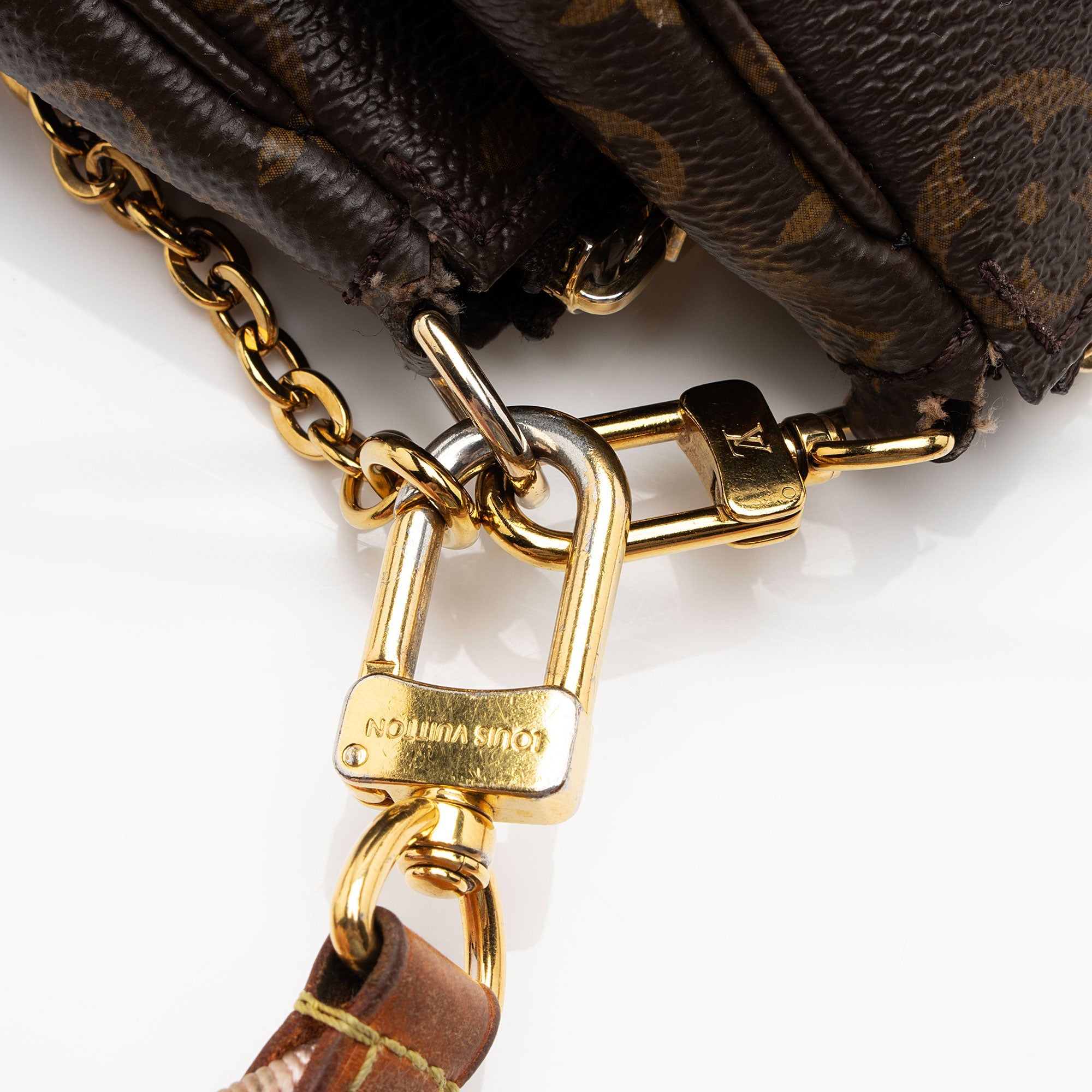 Louis Vuitton Monogram Canvas Multi-Pochette Accessoires (SHF-3UmPr2)