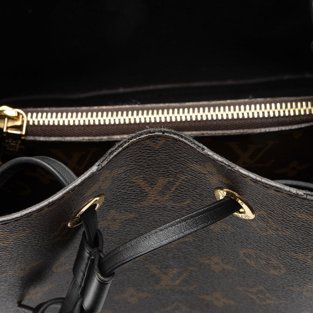 Louis Vuitton Monogram Canvas Neonoe MM Shoulder Bag (SHF-HVJkM1)