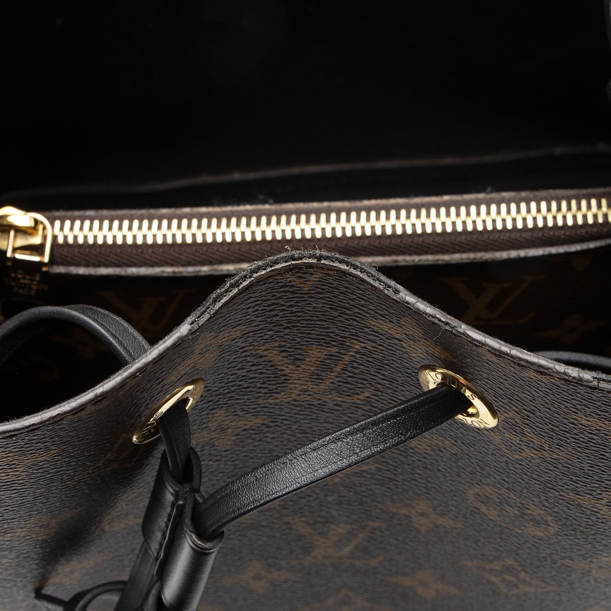 Louis Vuitton Monogram Canvas Neonoe MM Shoulder Bag (SHF-HVJkM1)