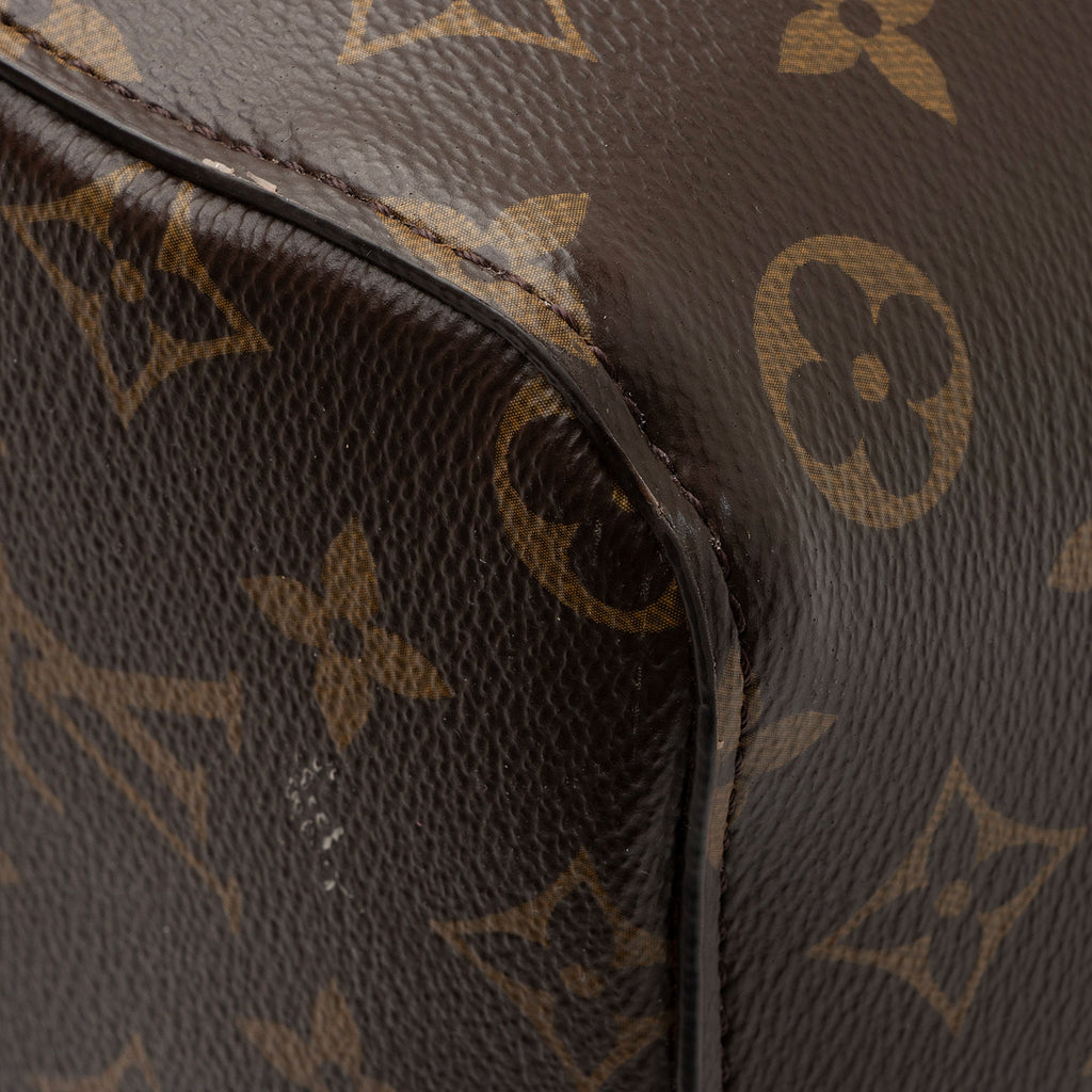 Louis Vuitton Monogram Canvas Neonoe Shoulder Bag (SHF-vTEOAx)