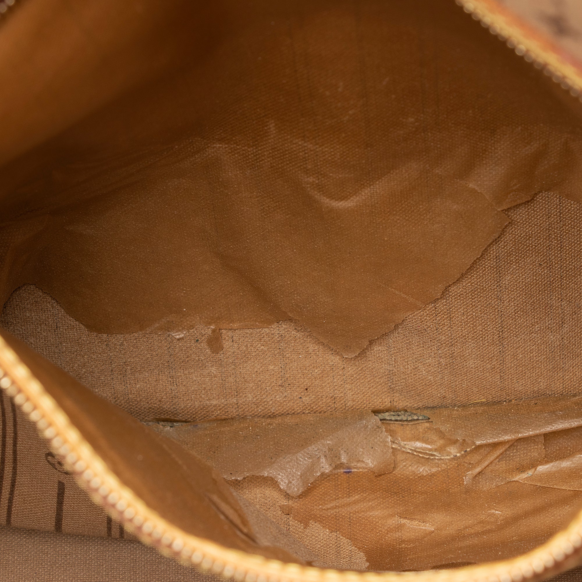 Louis Vuitton Monogram Canvas Neverfull GM Tote (SHF-22159)
