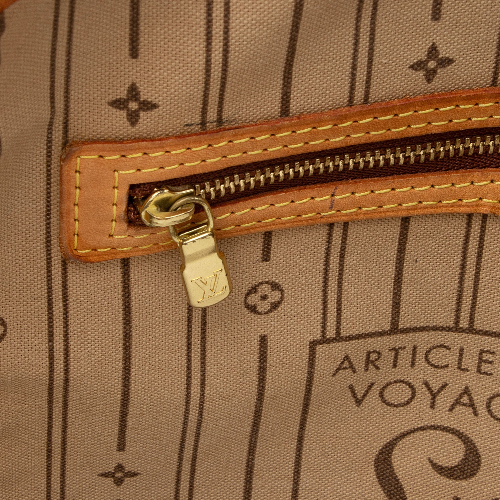 Louis Vuitton Monogram Canvas Neverfull GM Tote (SHF-Uh954N)