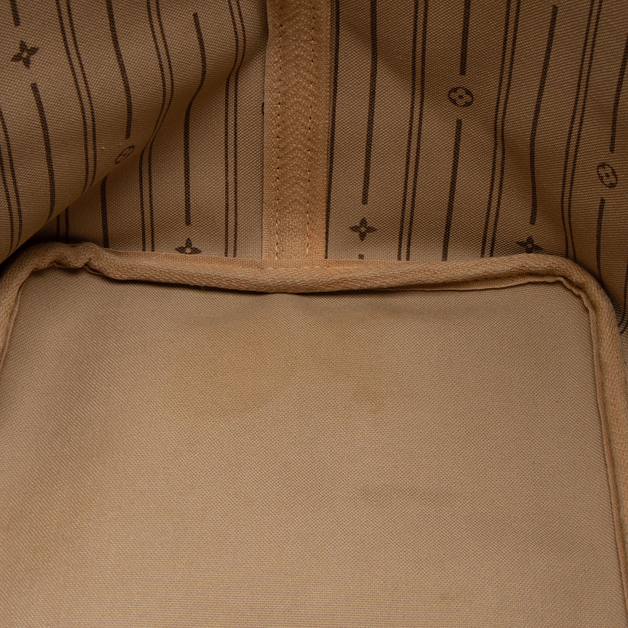 Louis Vuitton Monogram Canvas Neverfull GM Tote (SHF-PXYjw3)