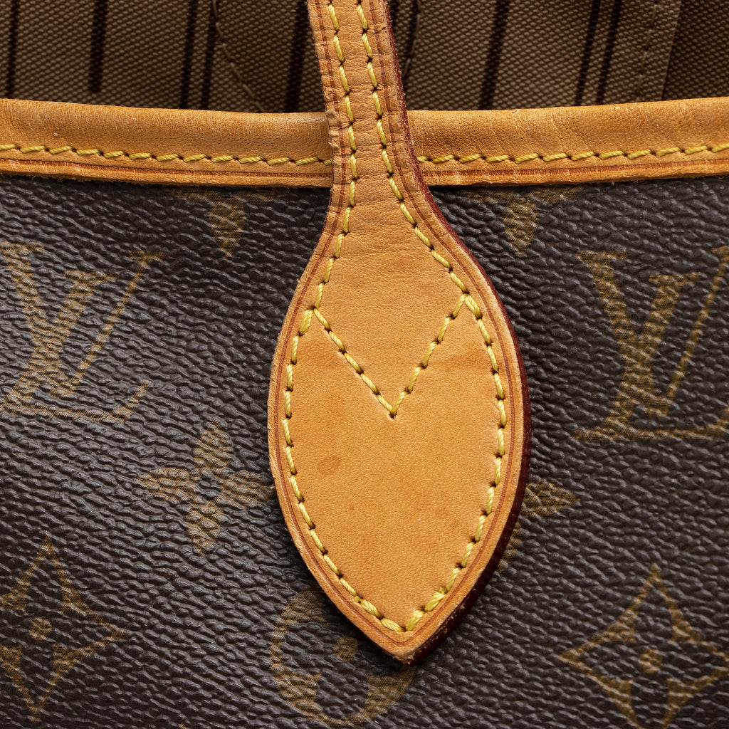 Louis Vuitton Monogram Canvas Neverfull MM Tote (SHF-hsNXEh)