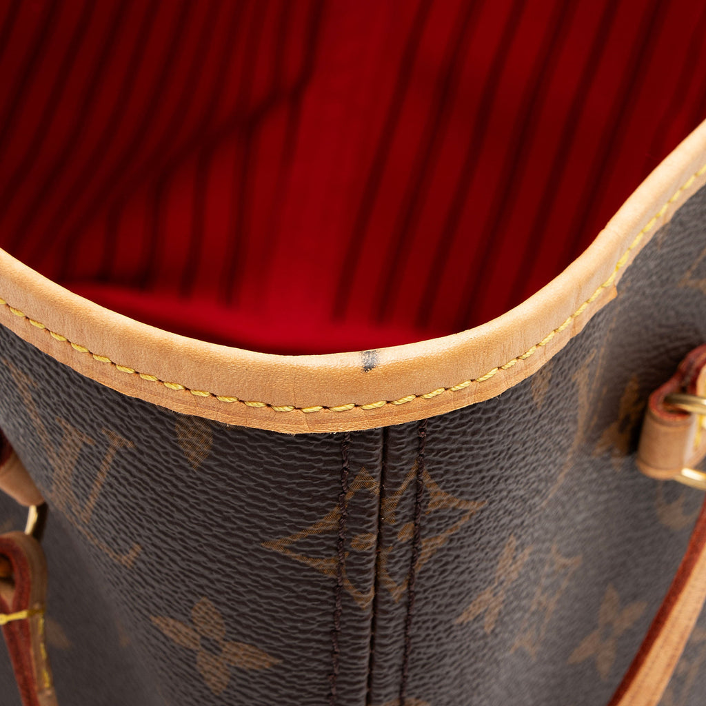 Louis Vuitton Monogram Canvas Neverfull MM Tote (SHF-VDx0OH)