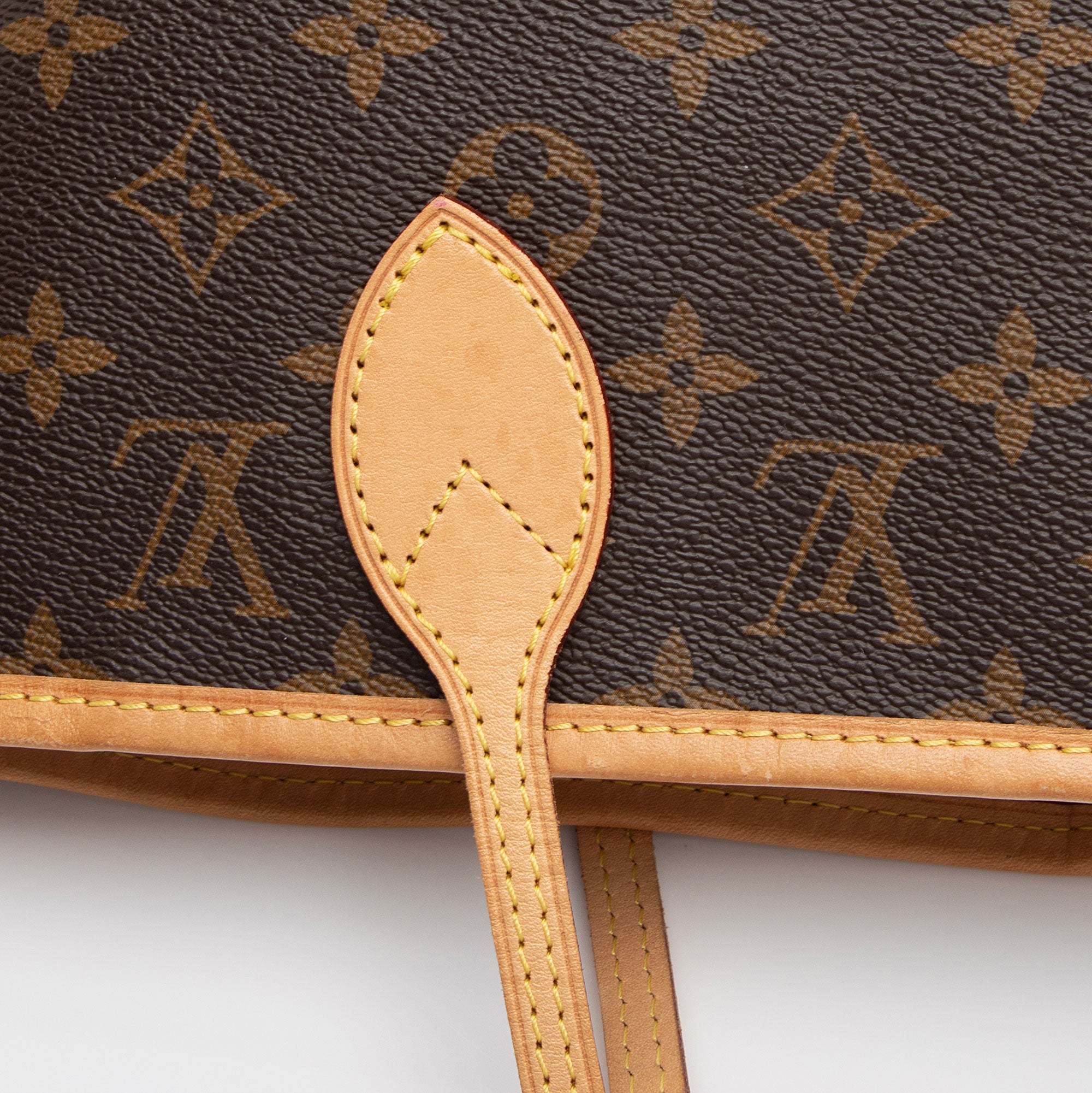 Louis Vuitton Monogram Canvas Neverfull MM Tote (SHF-vdo9Gw)