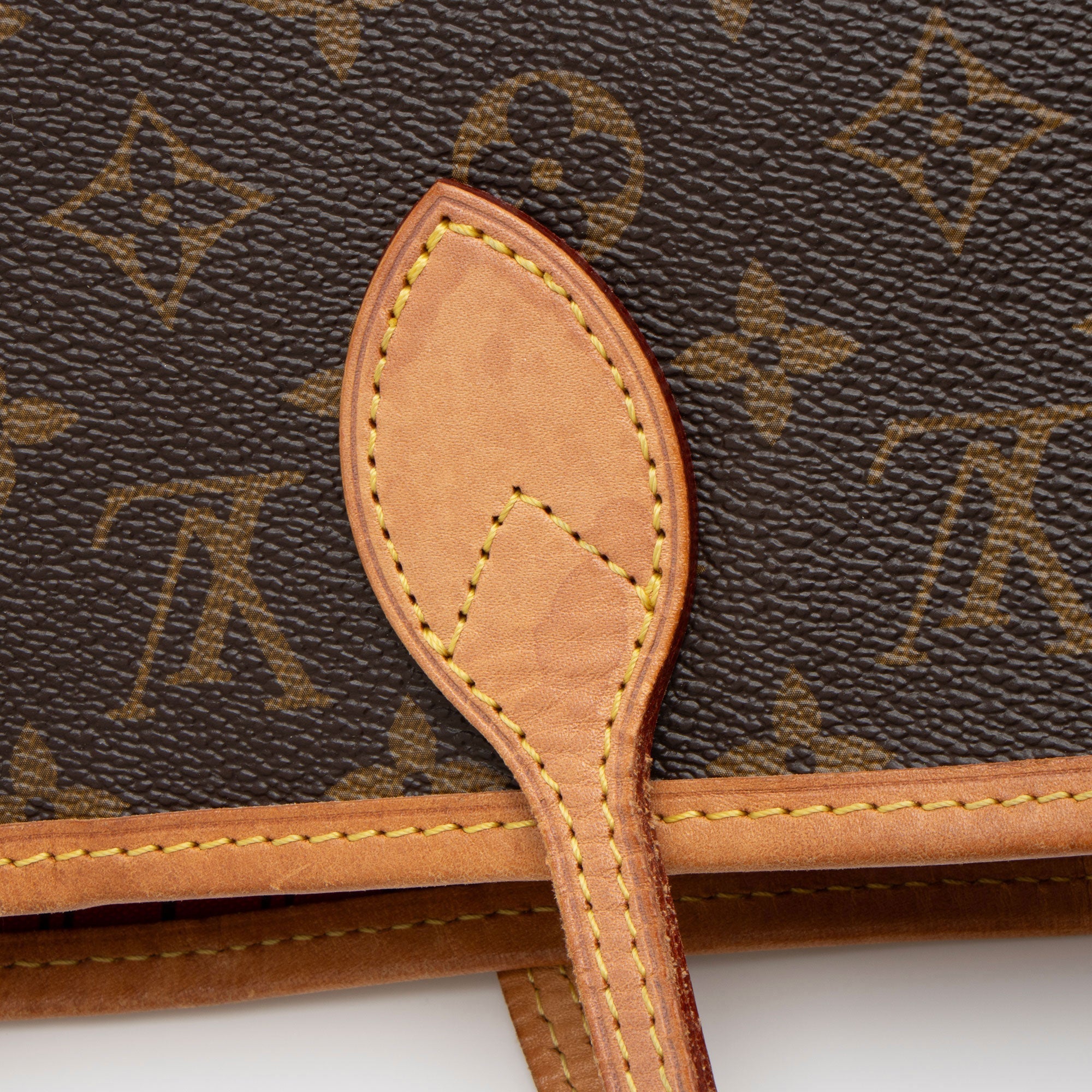 Louis Vuitton Monogram Canvas Neverfull MM Tote (SHF-PgW5T1)