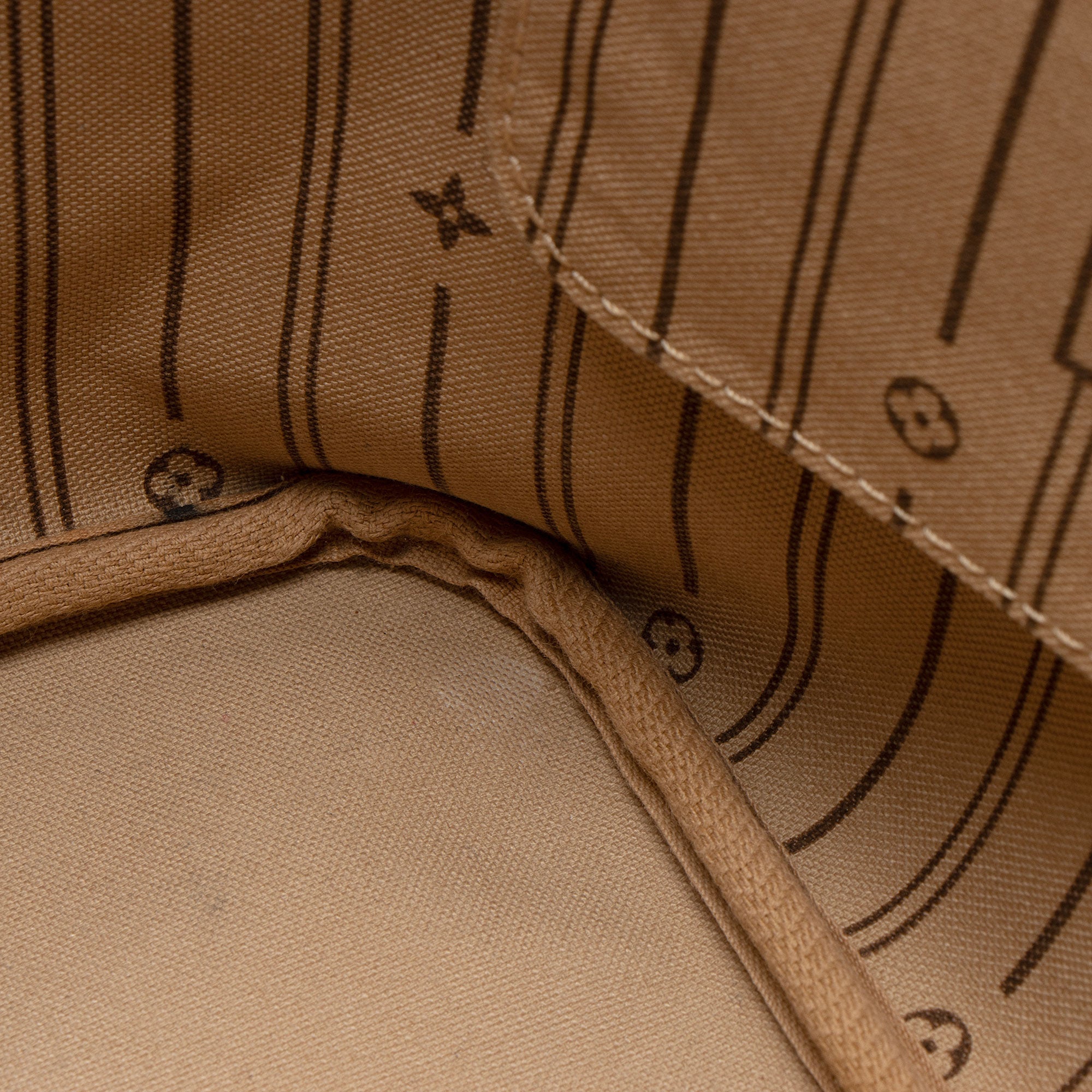 Louis Vuitton Monogram Canvas Neverfull MM Tote