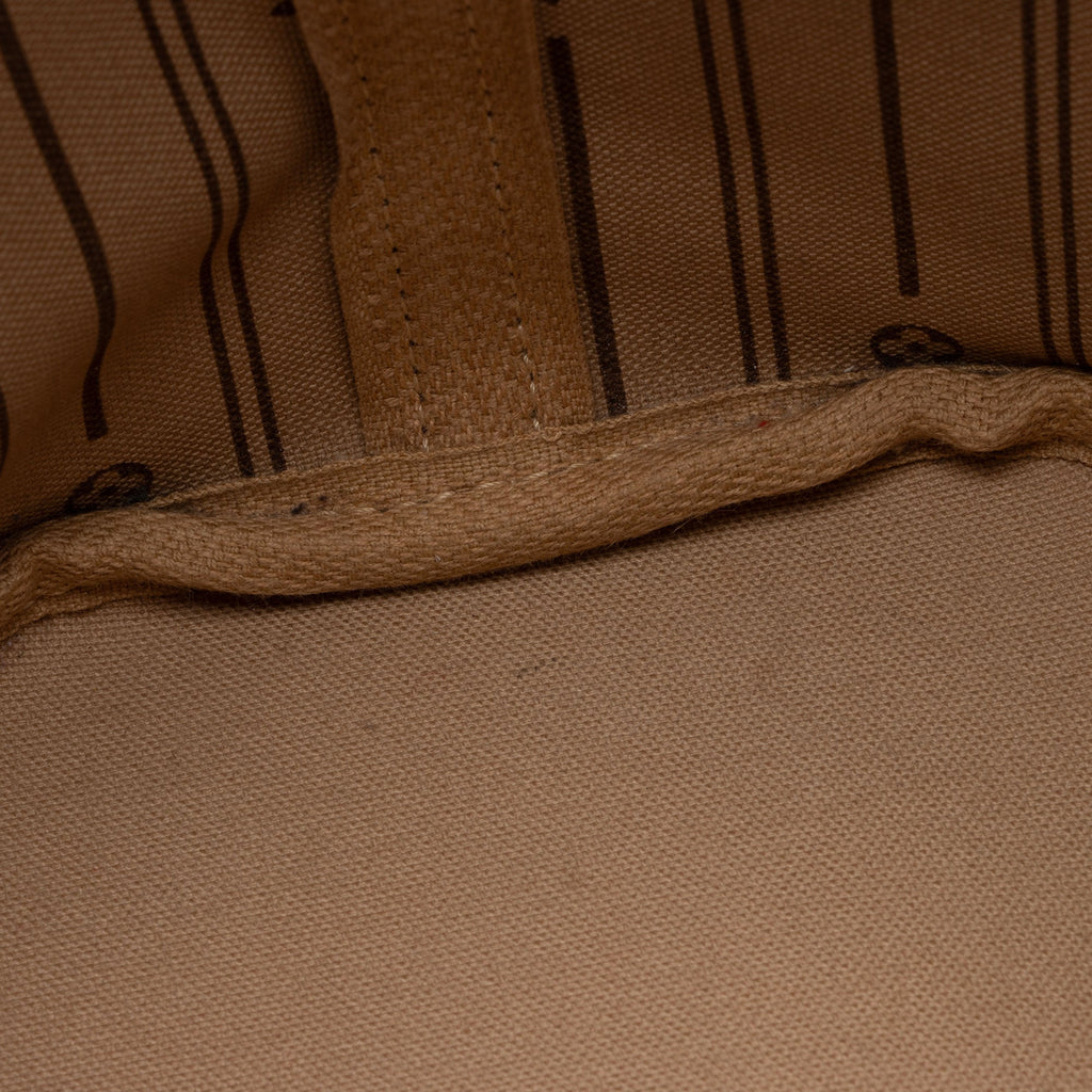 Louis Vuitton Monogram Canvas Neverfull PM Tote (SHF-adMyJN)