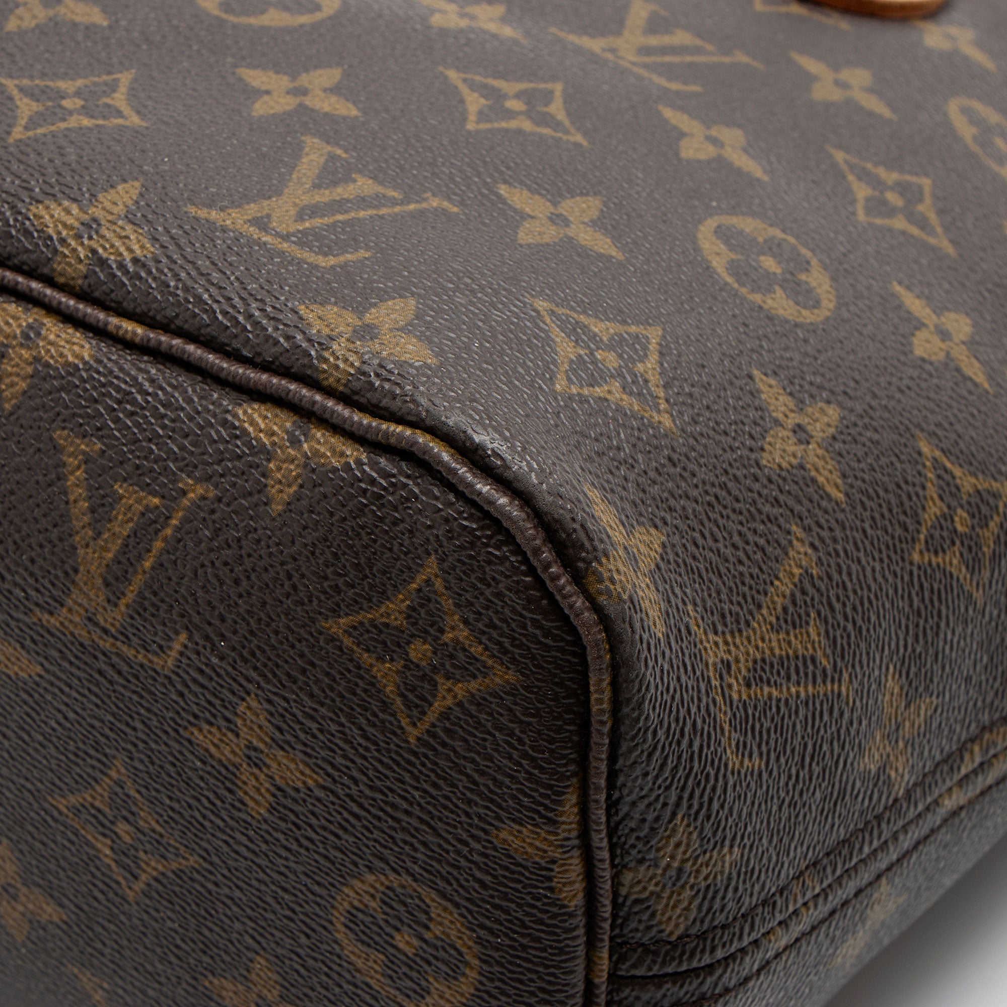 Louis Vuitton Monogram Canvas Neverfull PM Tote (SHF-FZ2BgE)