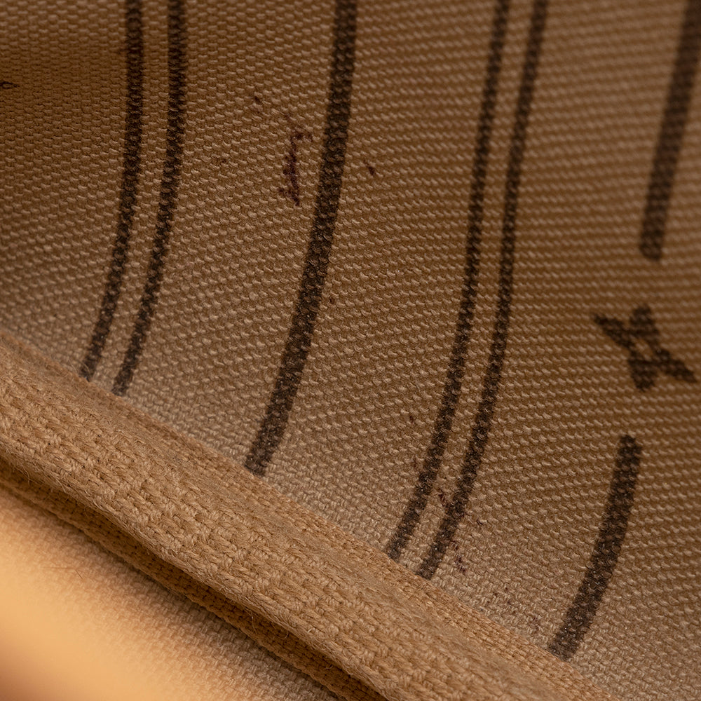 Louis Vuitton Monogram Canvas Neverfull PM Tote (SHF-19488)