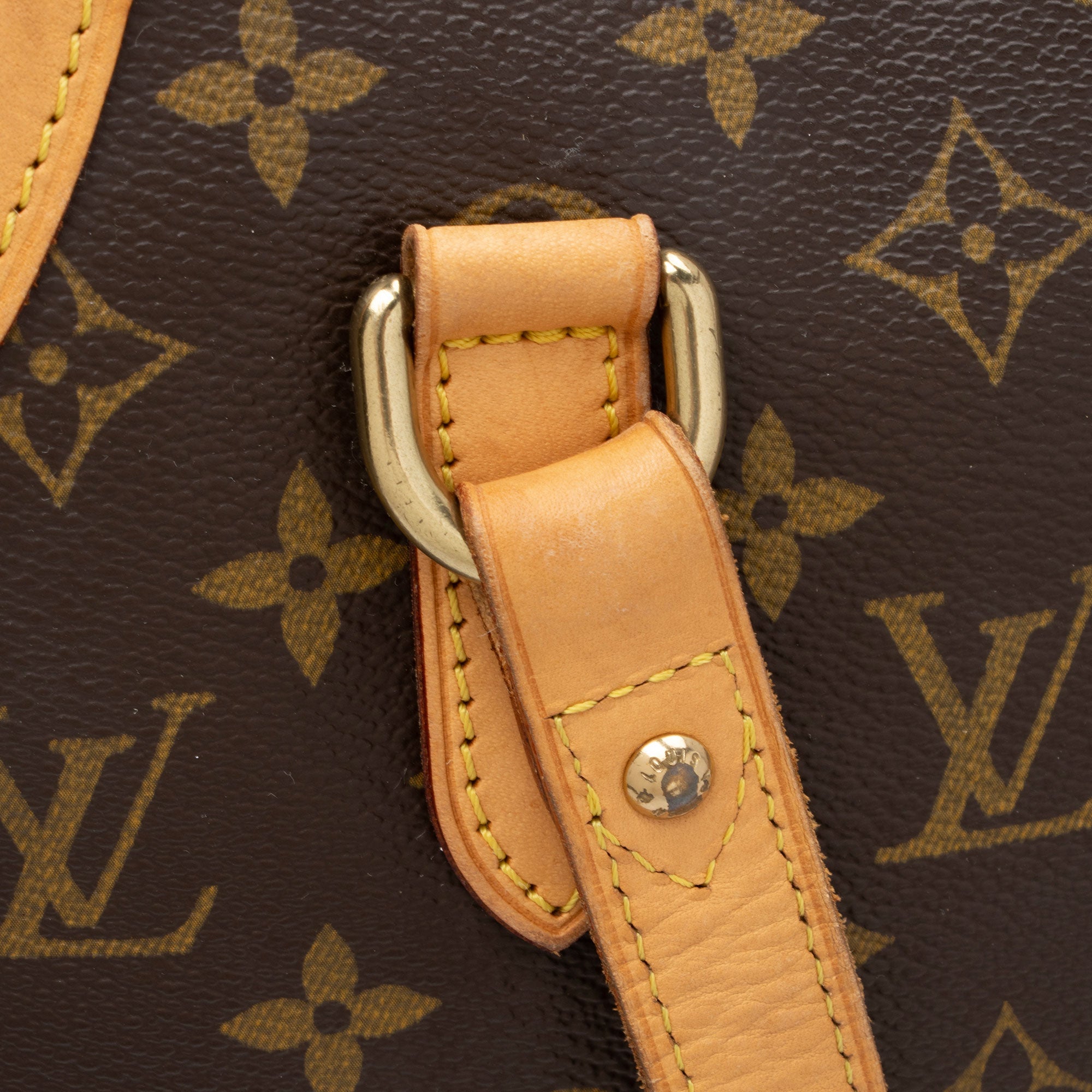 Louis Vuitton Monogram Canvas Odeon GM Shoulder Bag (SHF-Puhe6H)