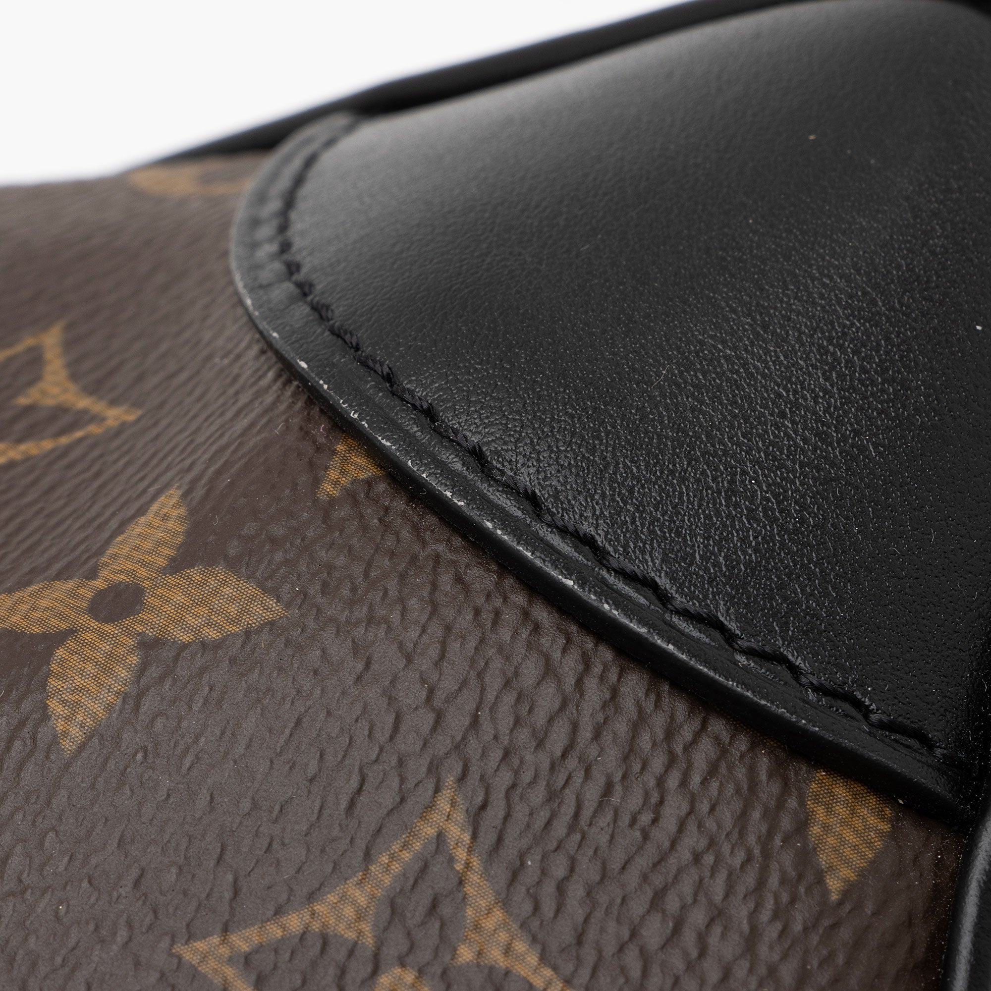 Louis Vuitton Monogram Canvas Odeon MM NM Shoulder Bag (SHF-7STebf)