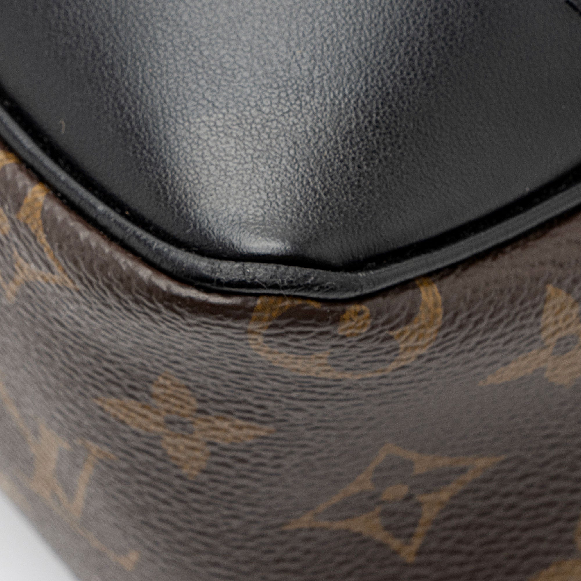 Louis Vuitton Monogram Canvas Odeon MM NM Shoulder Bag