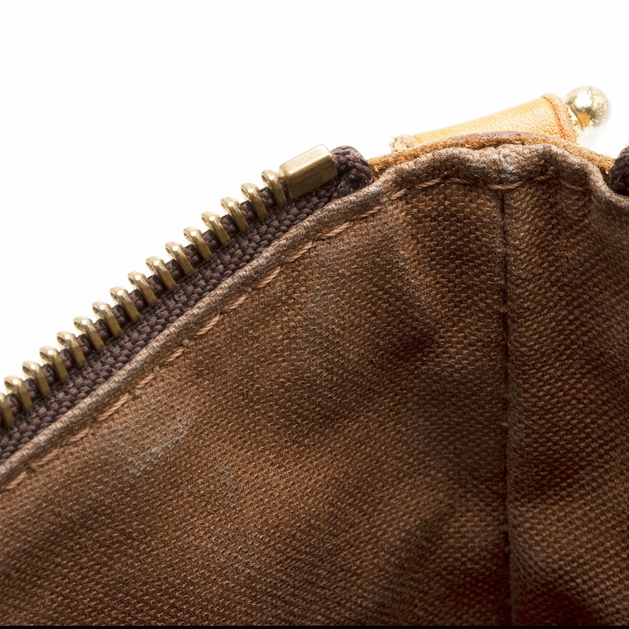 Louis Vuitton Monogram Canvas Odeon PM Shoulder Bag (SHF-22536)