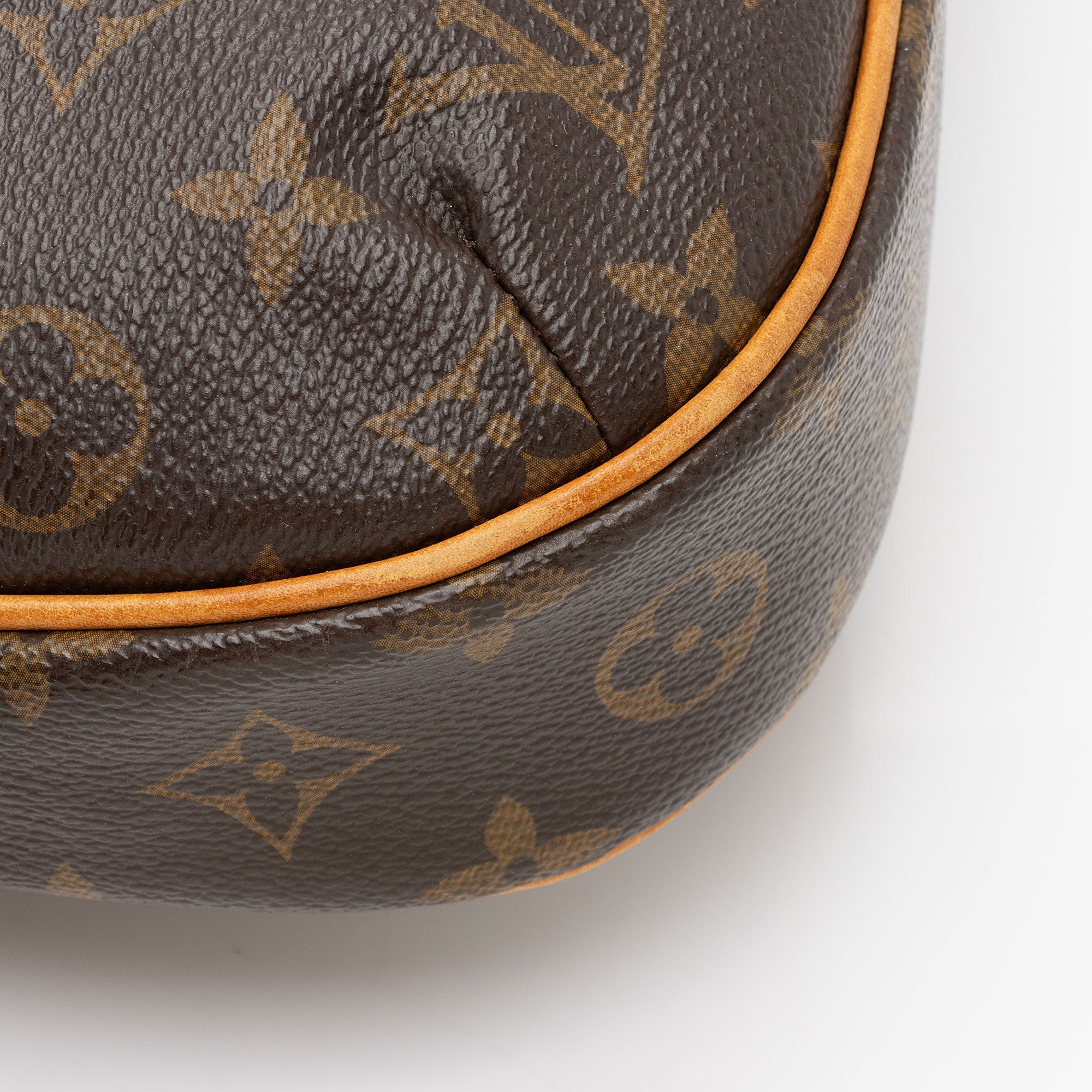Louis Vuitton Monogram Canvas Odeon PM Shoulder Bag (SHF-hfzuP7)