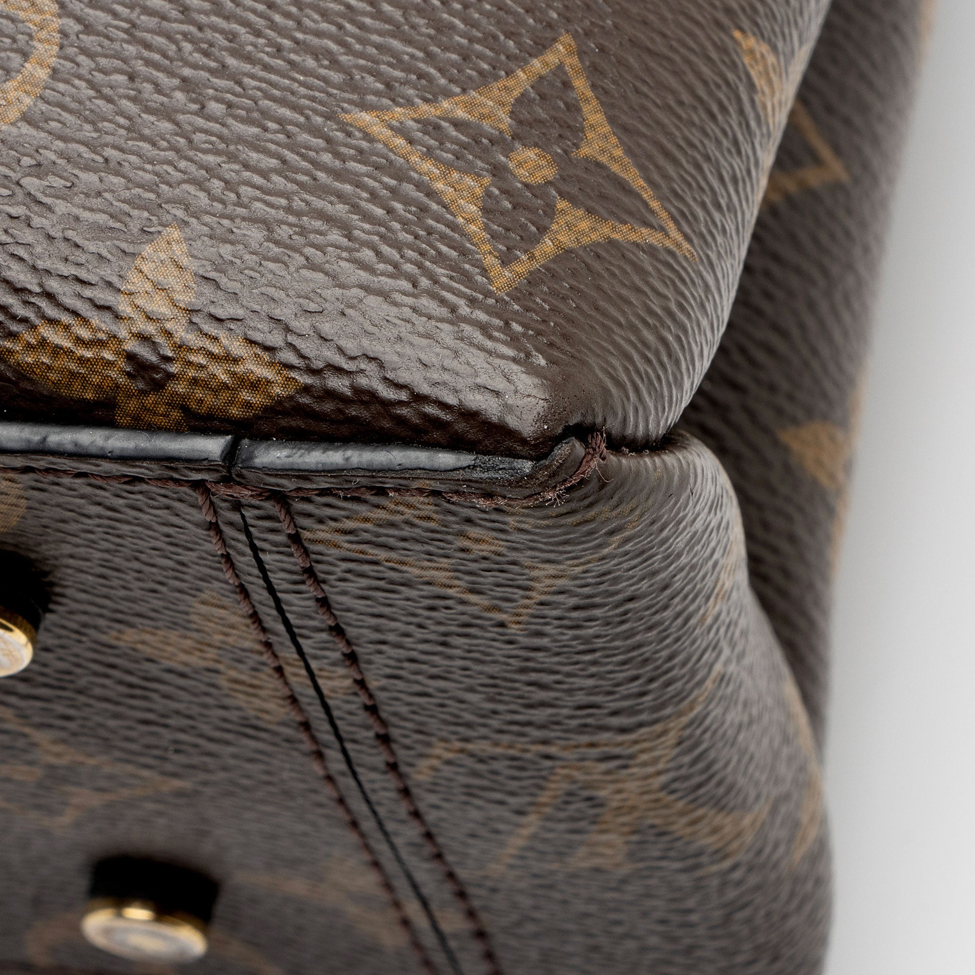Louis Vuitton Monogram Canvas One Handle MM Flap Bag (SHF-OWbGjJ)