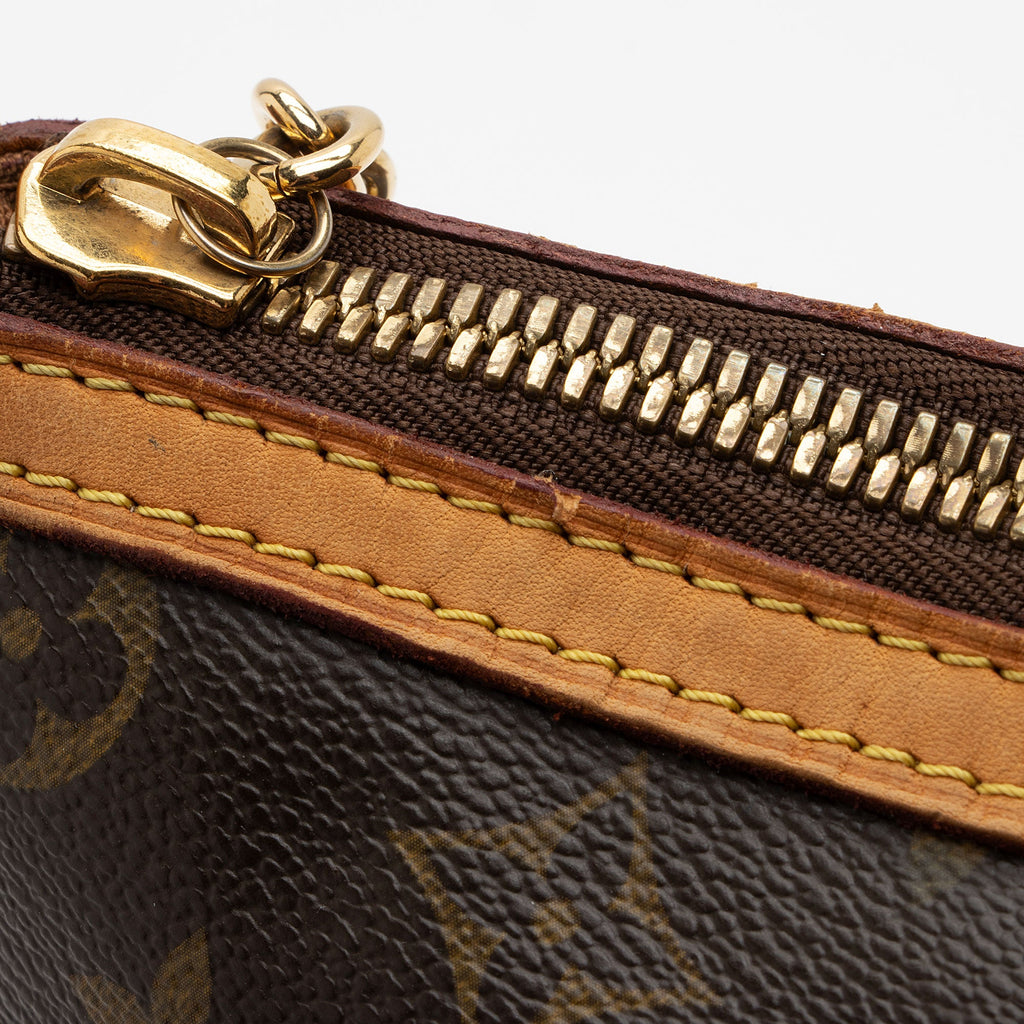 Louis Vuitton Monogram Canvas Palermo PM Tote (SHF-EDn1wl)