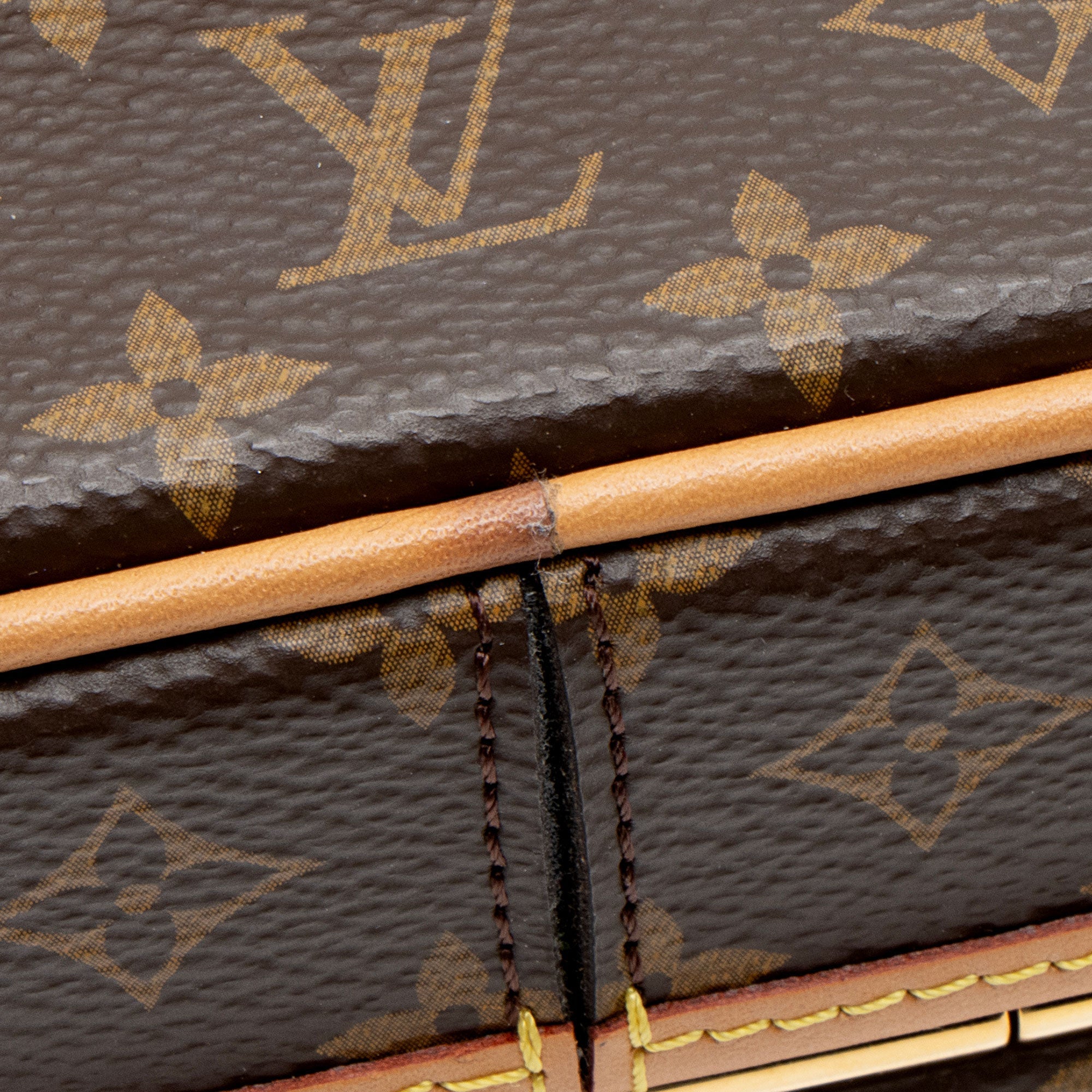 Louis Vuitton Monogram Canvas Petite Boite Chapeau Shoulder Bag