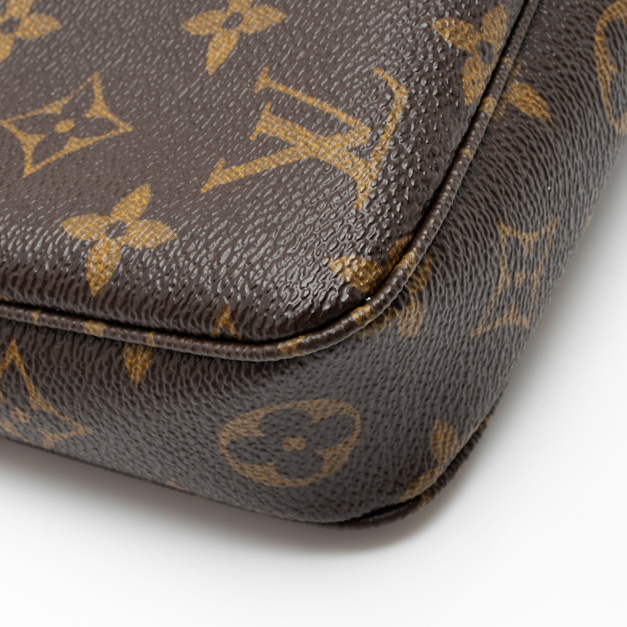 Louis Vuitton Monogram Canvas Pochette Accessoires