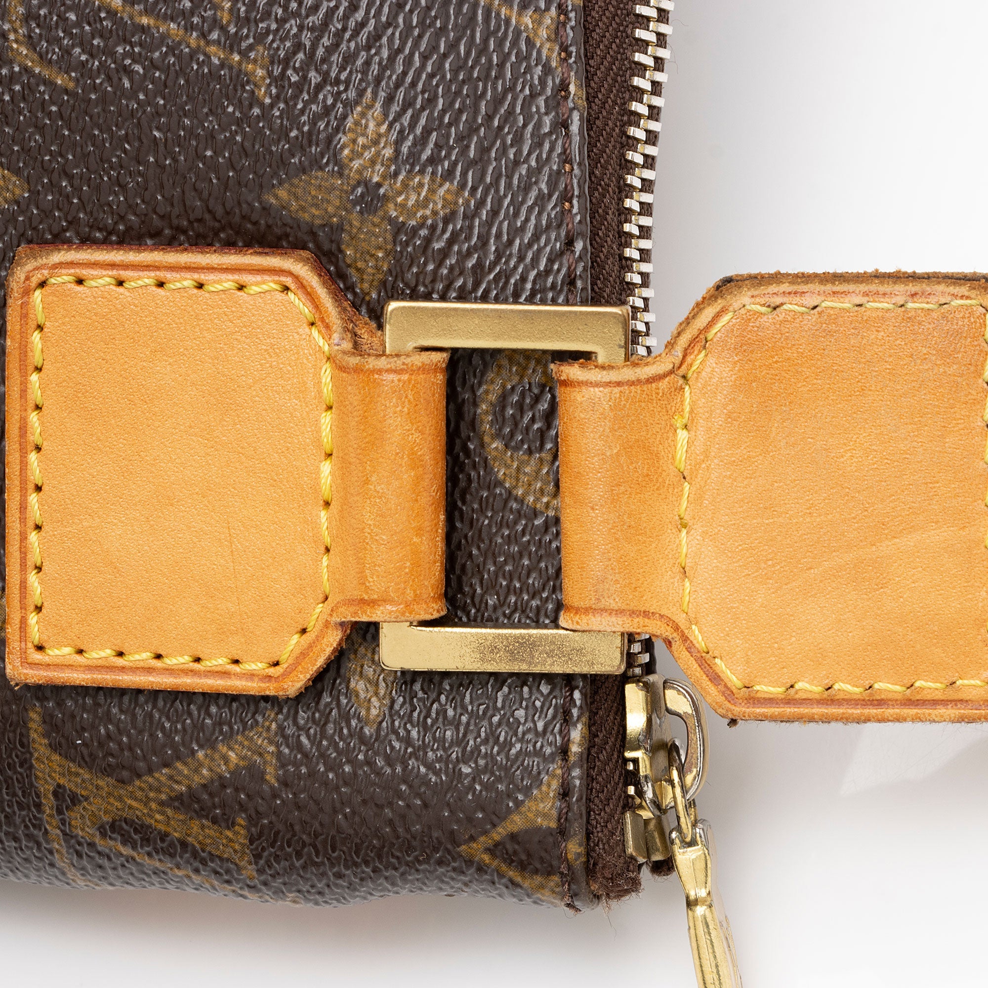 Louis Vuitton Monogram Canvas Pochette Bosphore Messenger Bag (SHF-GyD1MJ)