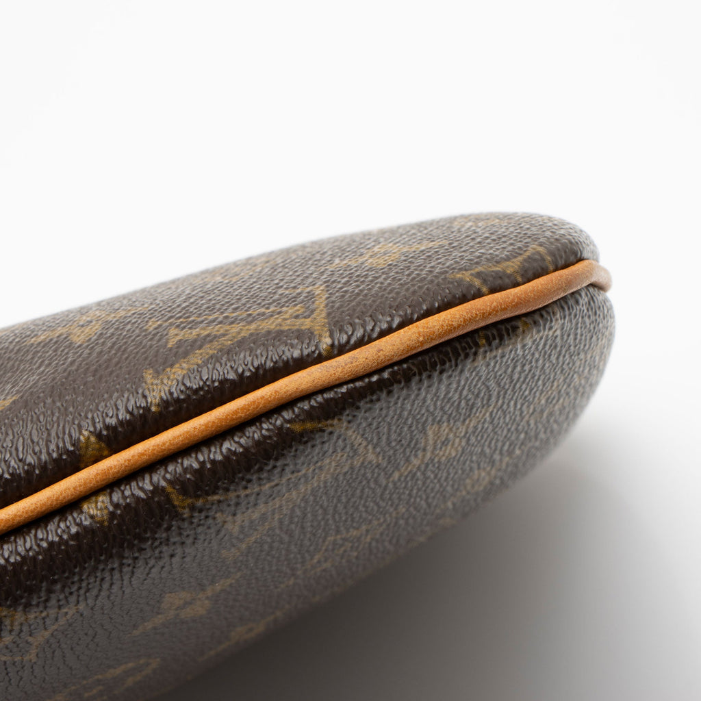 Louis Vuitton Monogram Canvas Pochette Bosphore Messenger (SHF-M14r03)